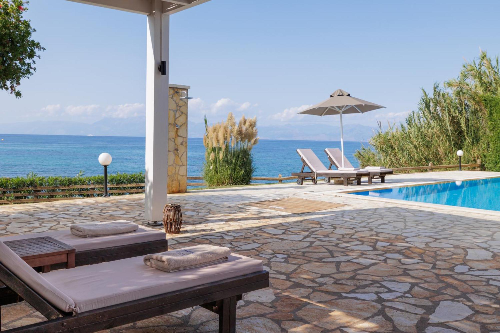 Beachfront Dionysos - With Private Villa Sidari (Corfu)