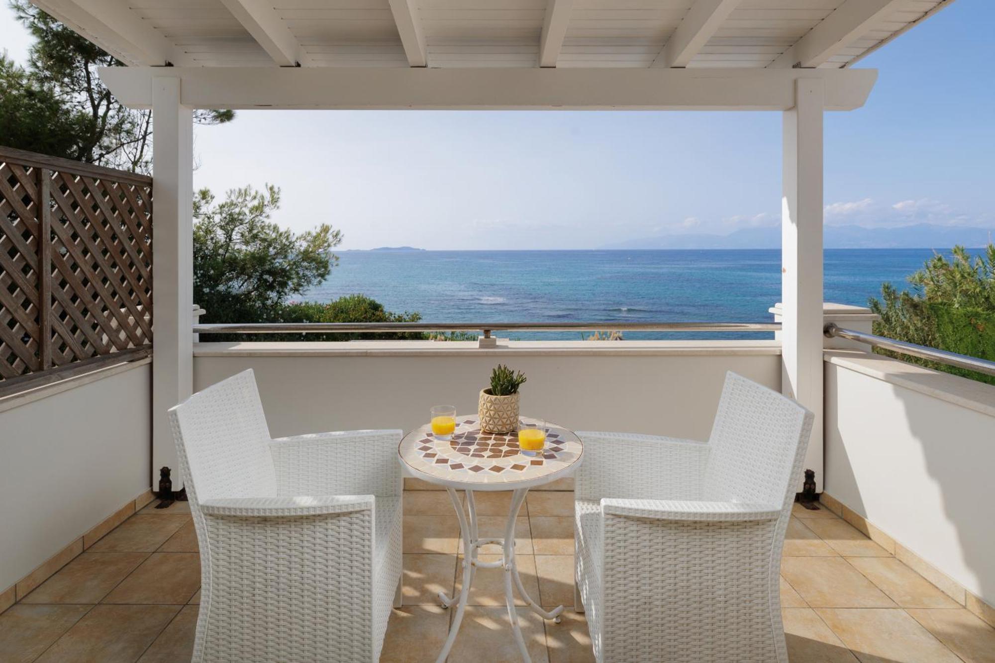 Beachfront Dionysos - With Private Villa Sidari (Corfu)