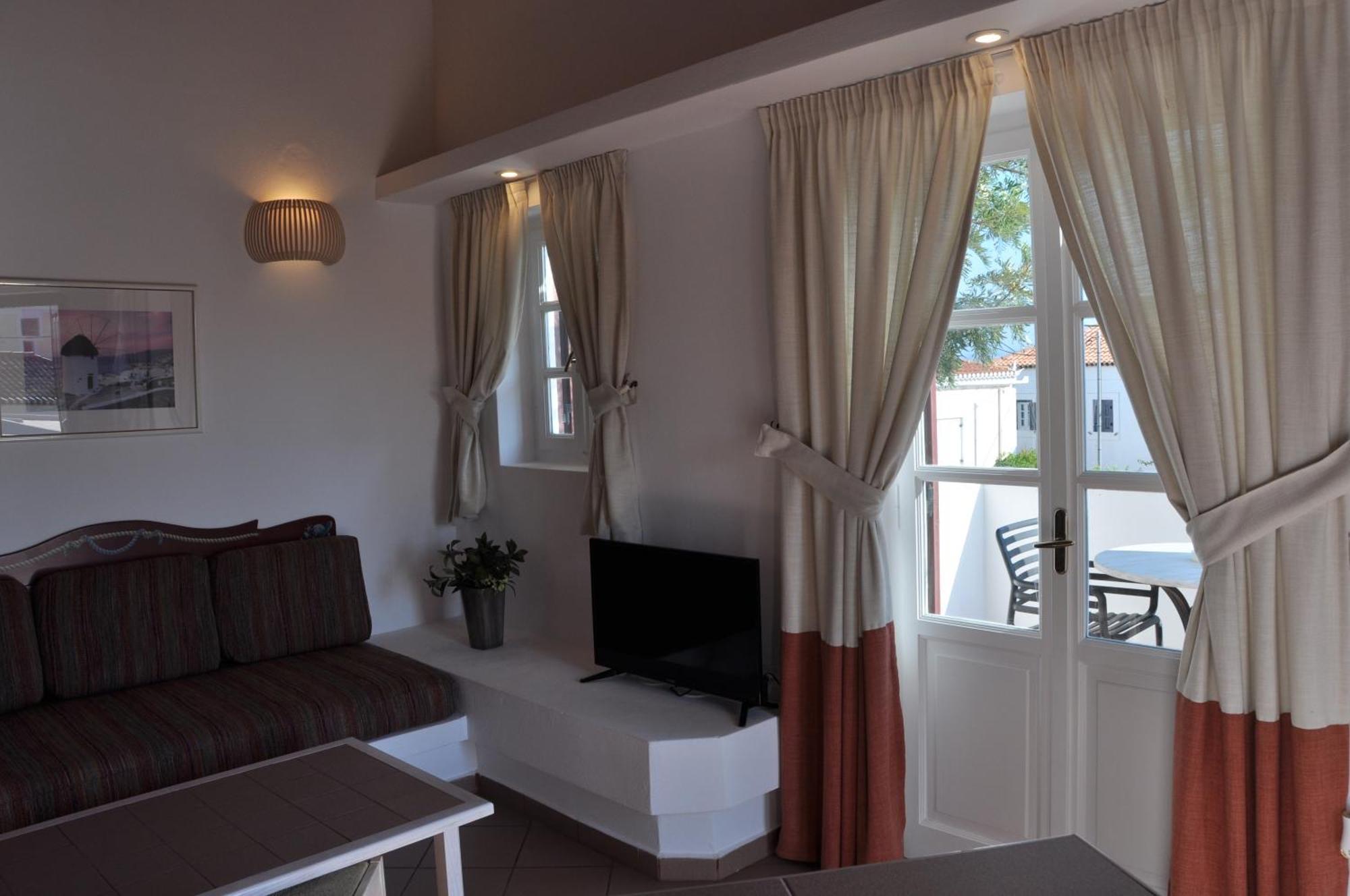 Nissia Traditional Residences Aparthotel