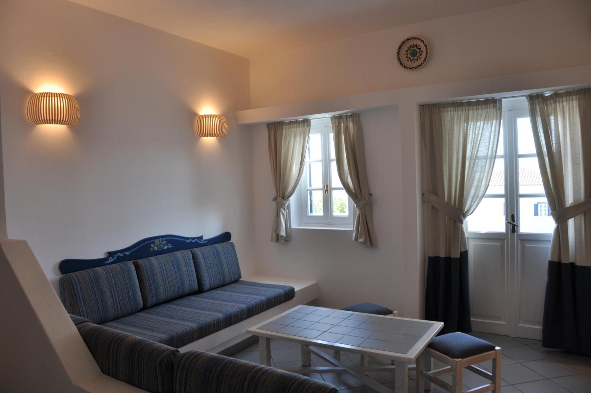 Nissia Traditional Residences Aparthotel 4*