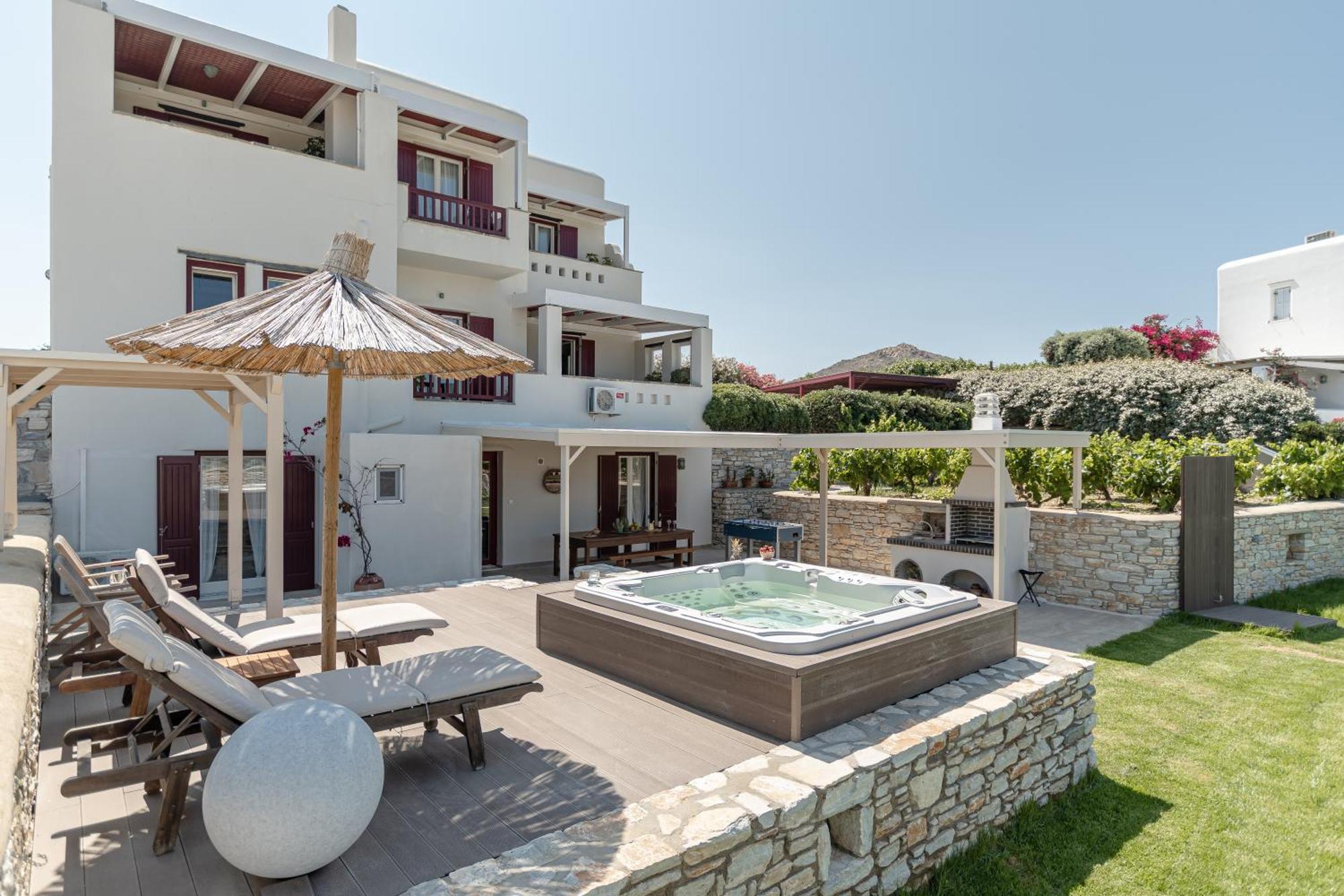 Aurora Villa