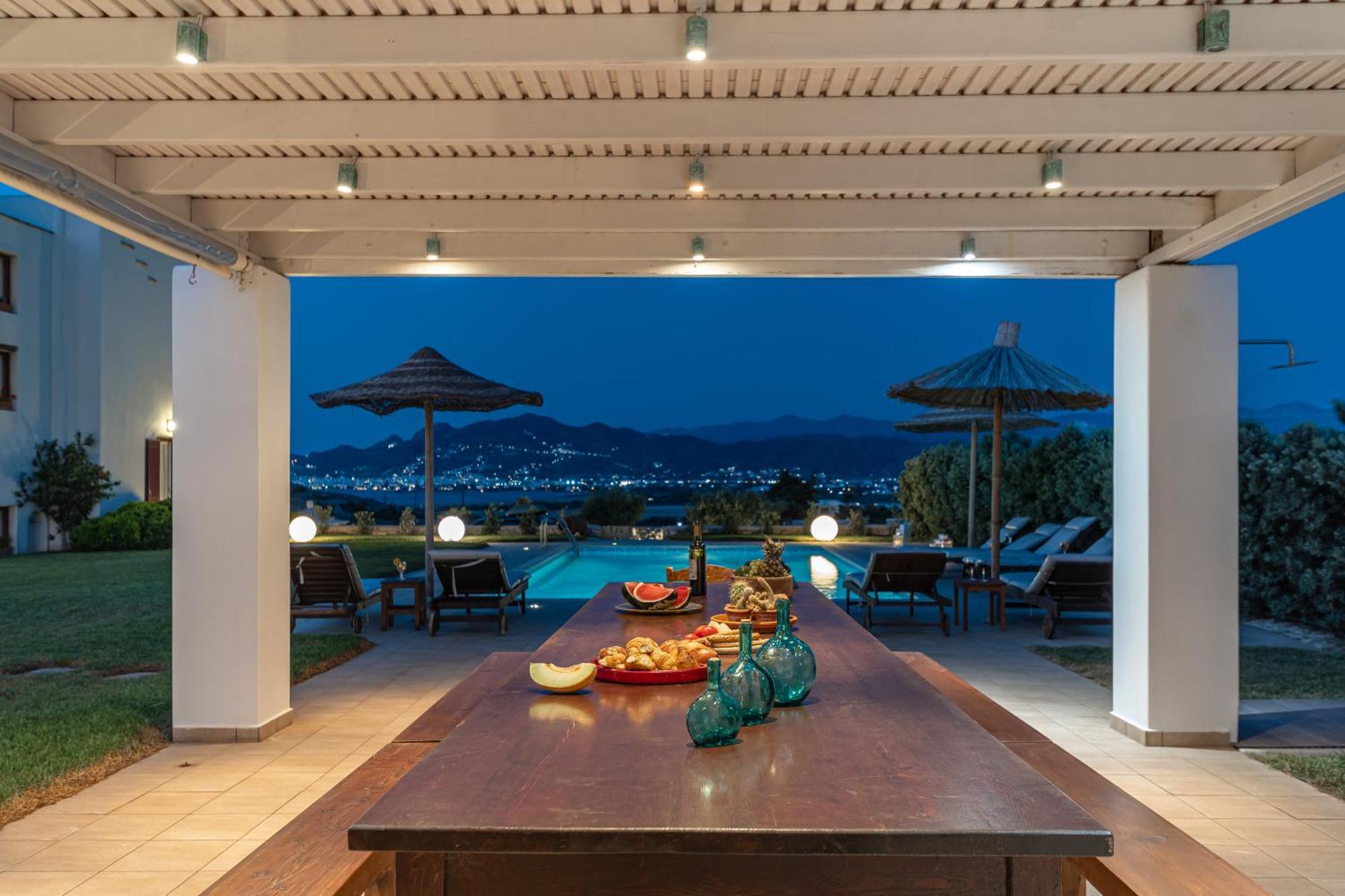 Aurora Villa *