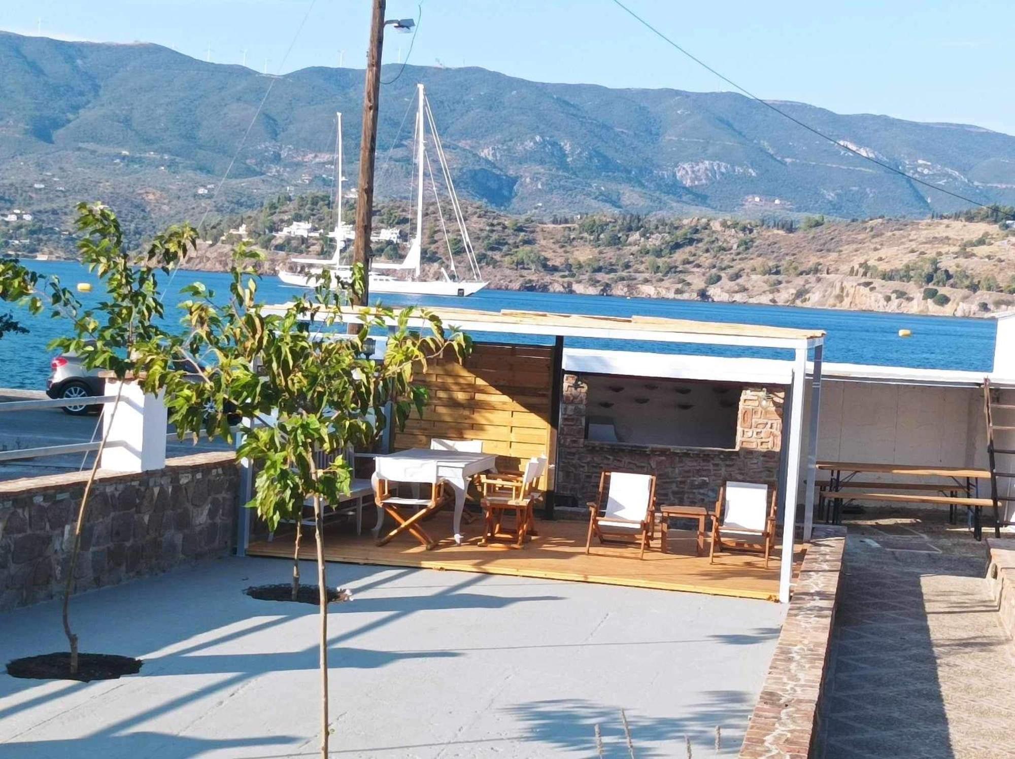 Island Apartment Poros Town