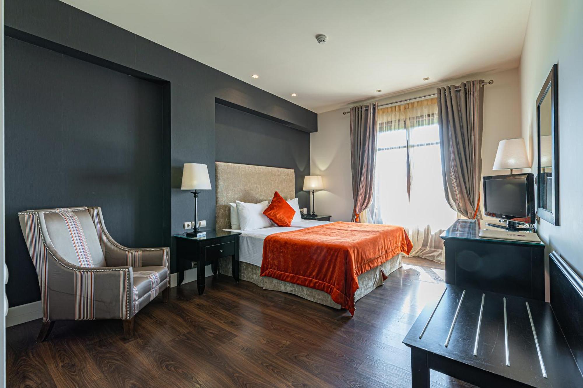 Nymfasia Hotel 5*