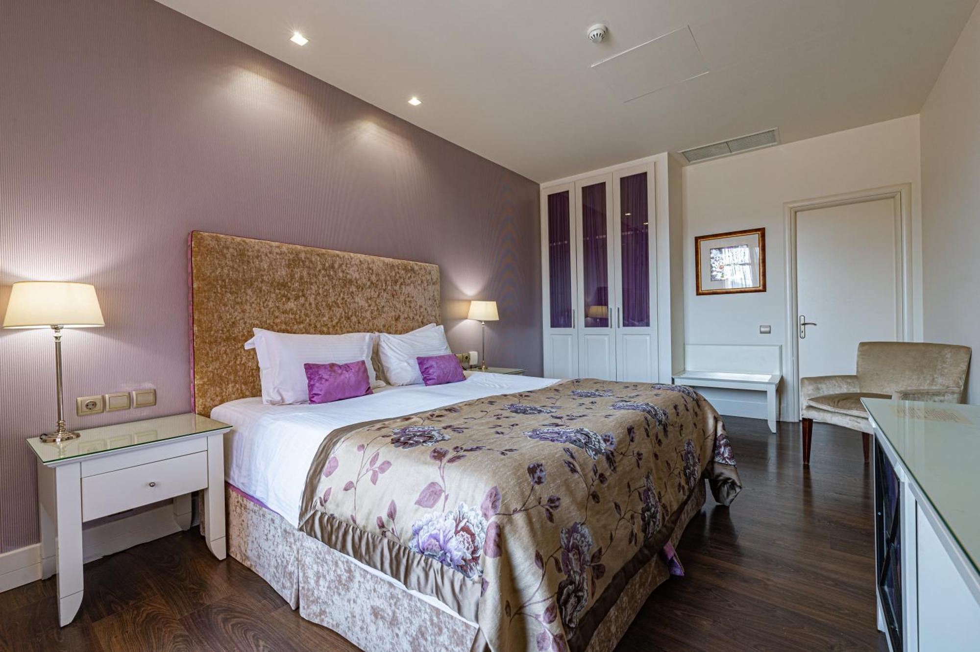 Nymfasia Hotel 5*