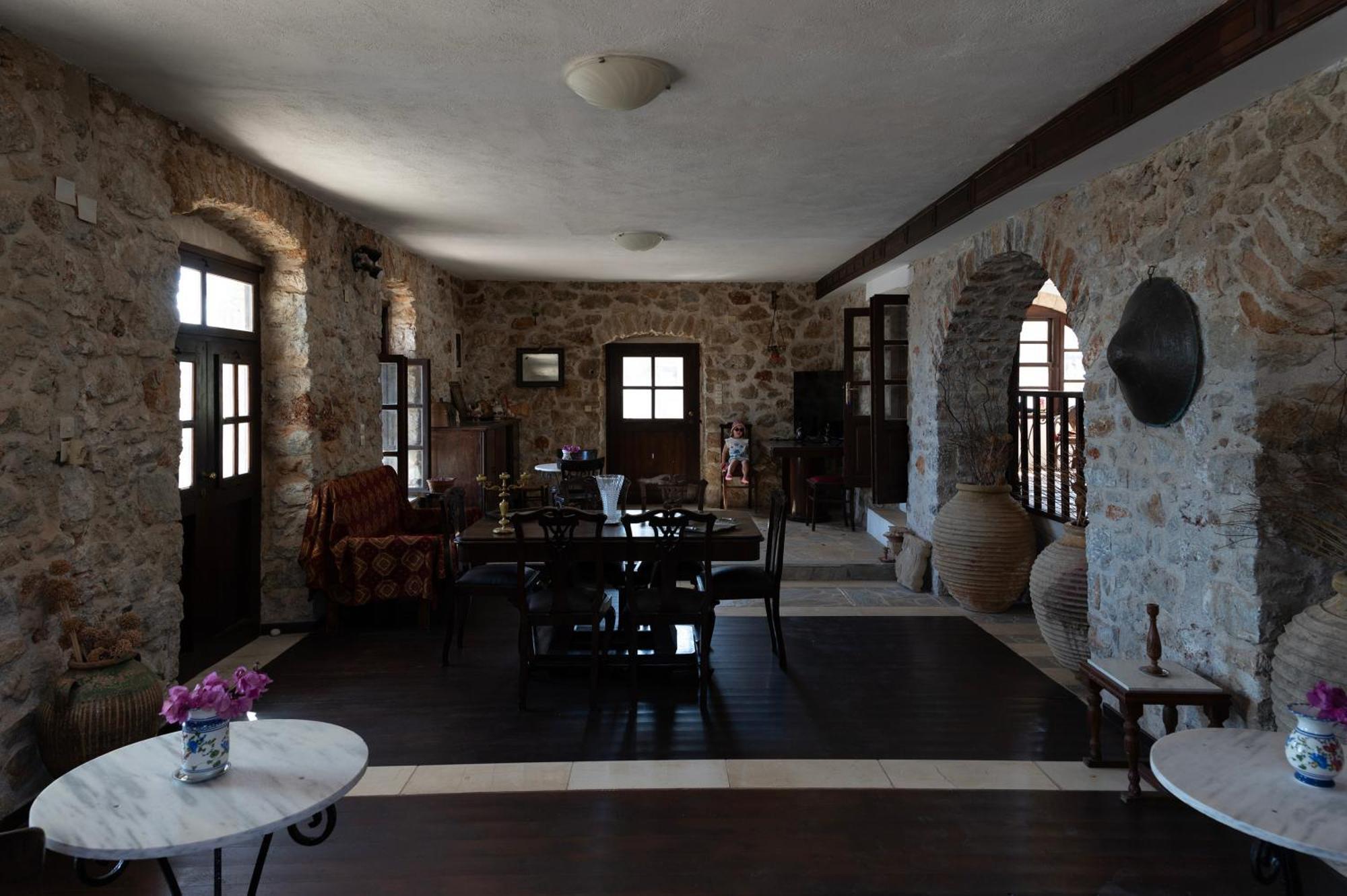 Belessi's Mansion * Yefira