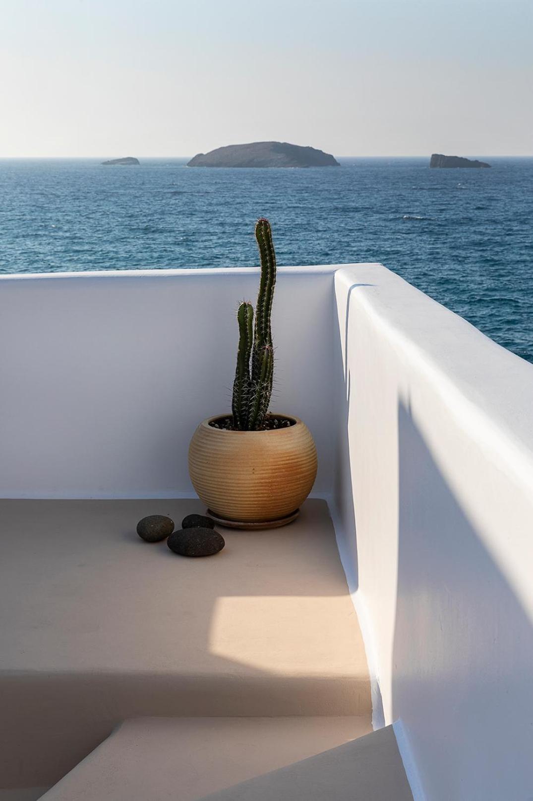 Villa Infinity Milos Pachaina