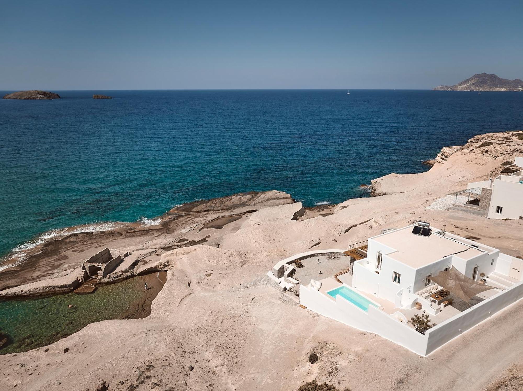 Villa Infinity Milos Pachaina
