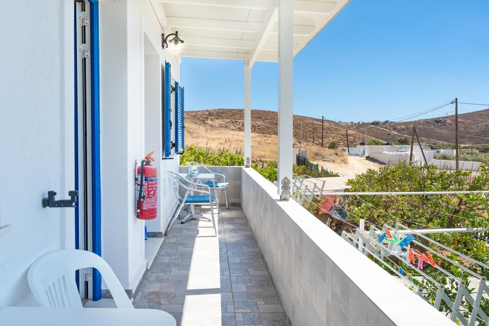 Anesis 1 * Livadi (Serifos)