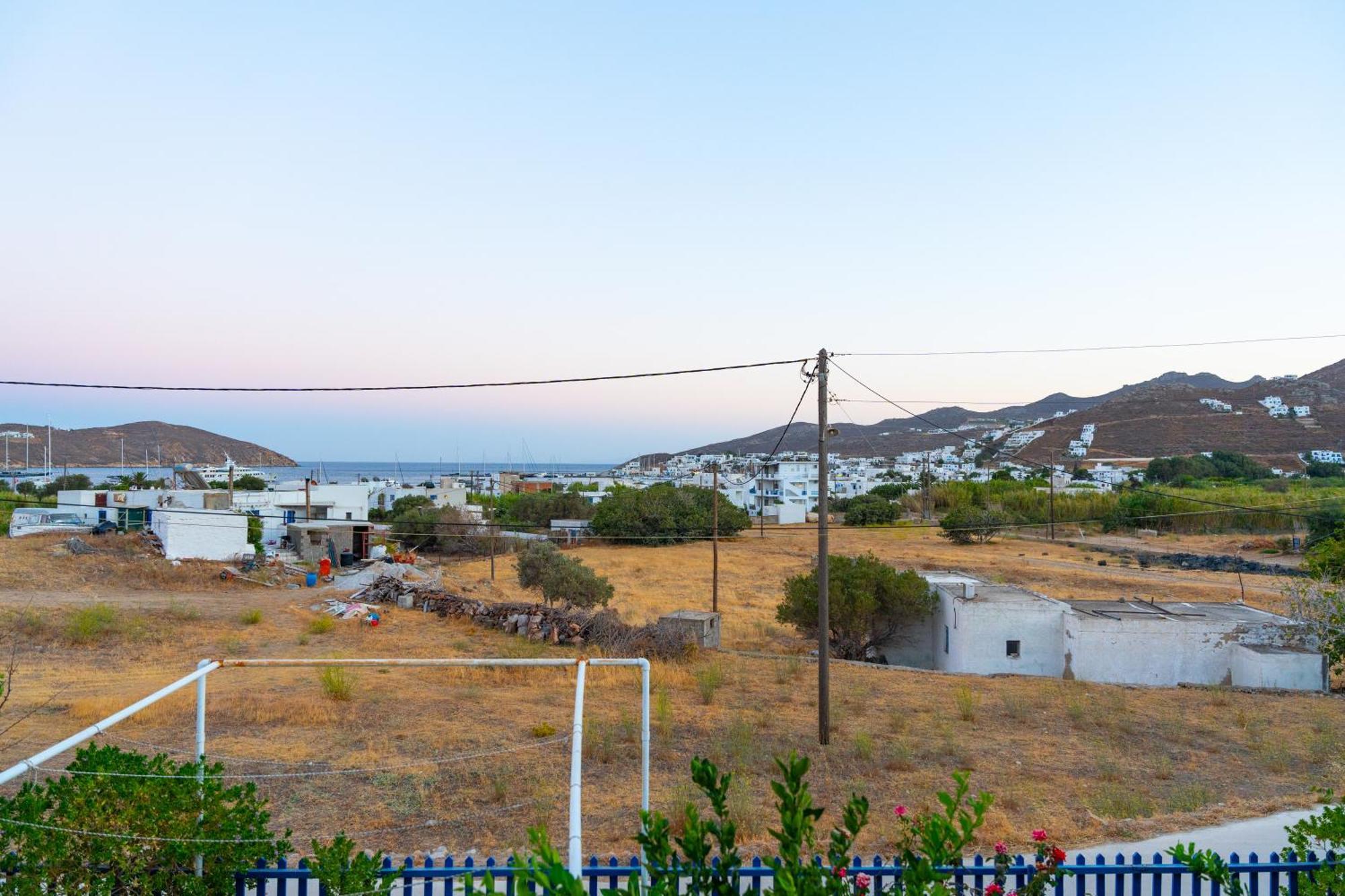 Anesis 1 Livadi (Serifos)