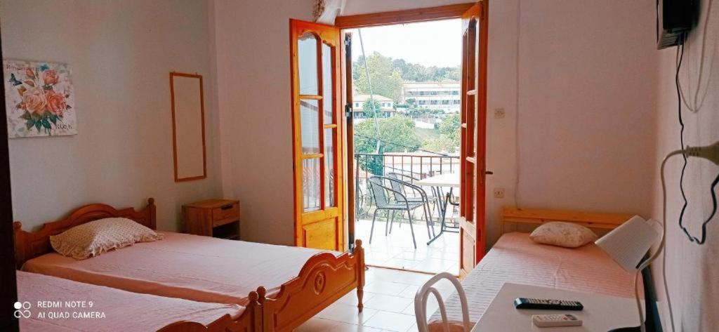 Kandilari Apartment Kokkino Nero