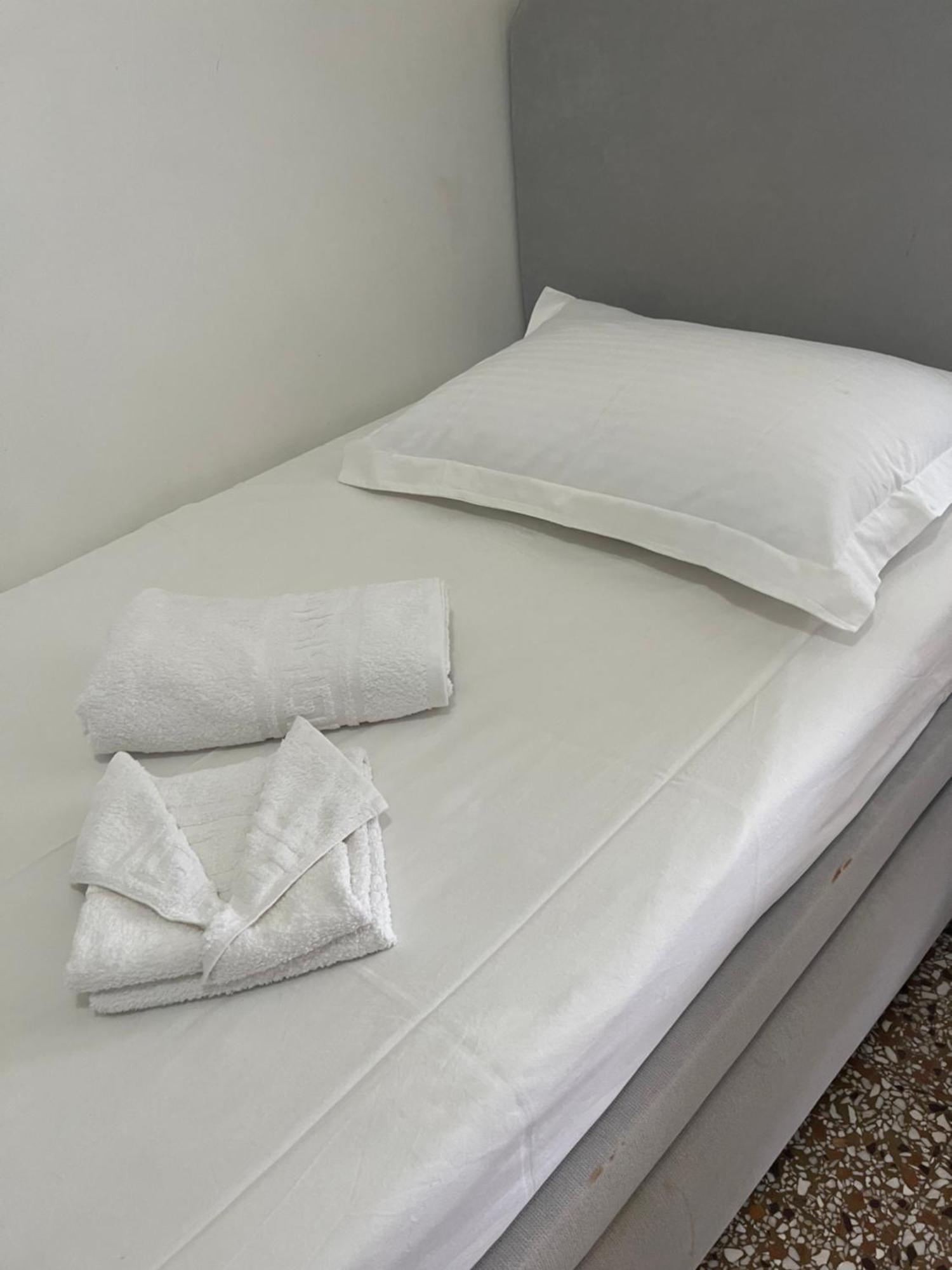 Guest house Aerides Studios