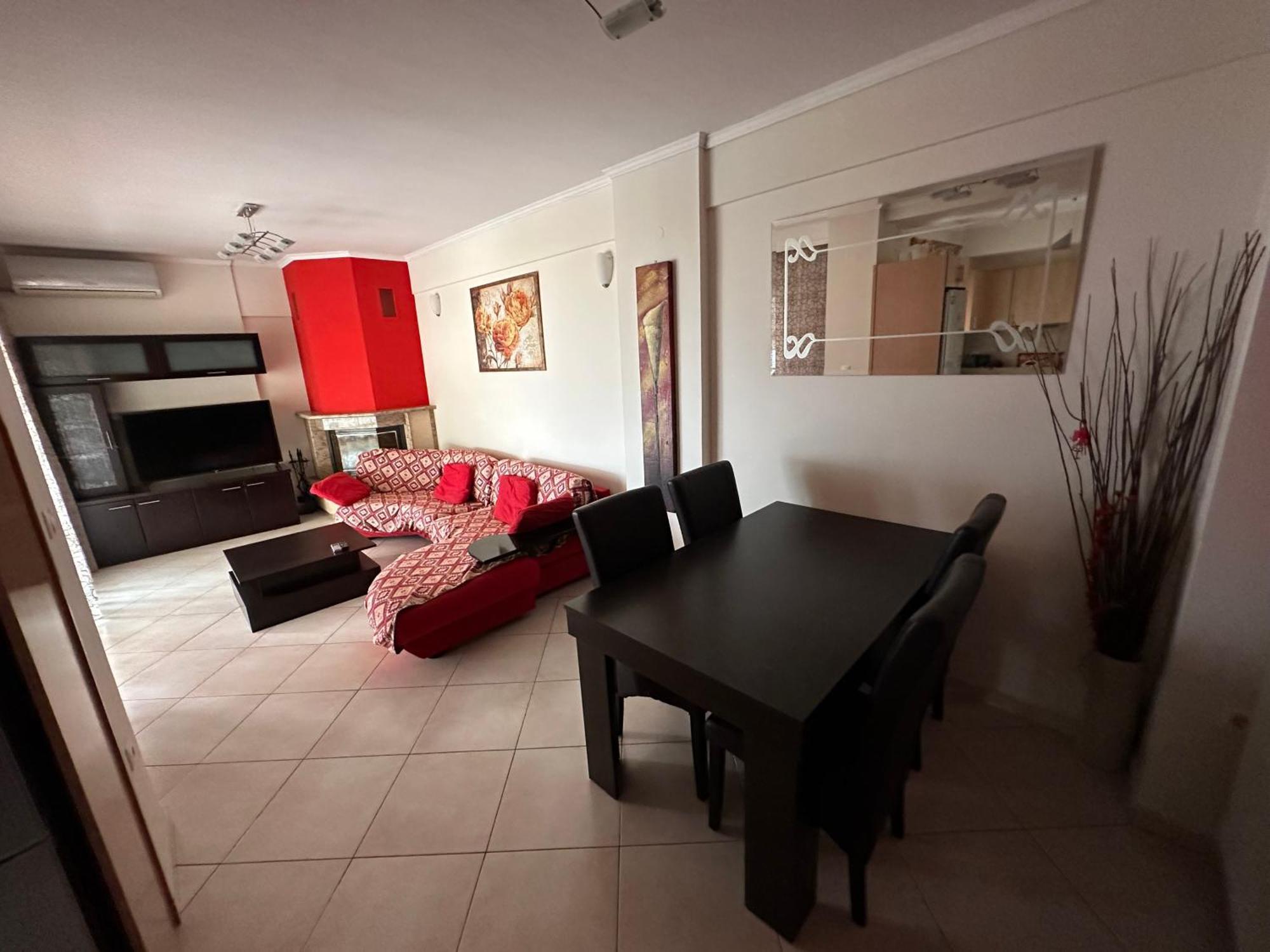 Christos House-- Comfortable With Great View And Private Parking ! Apartment