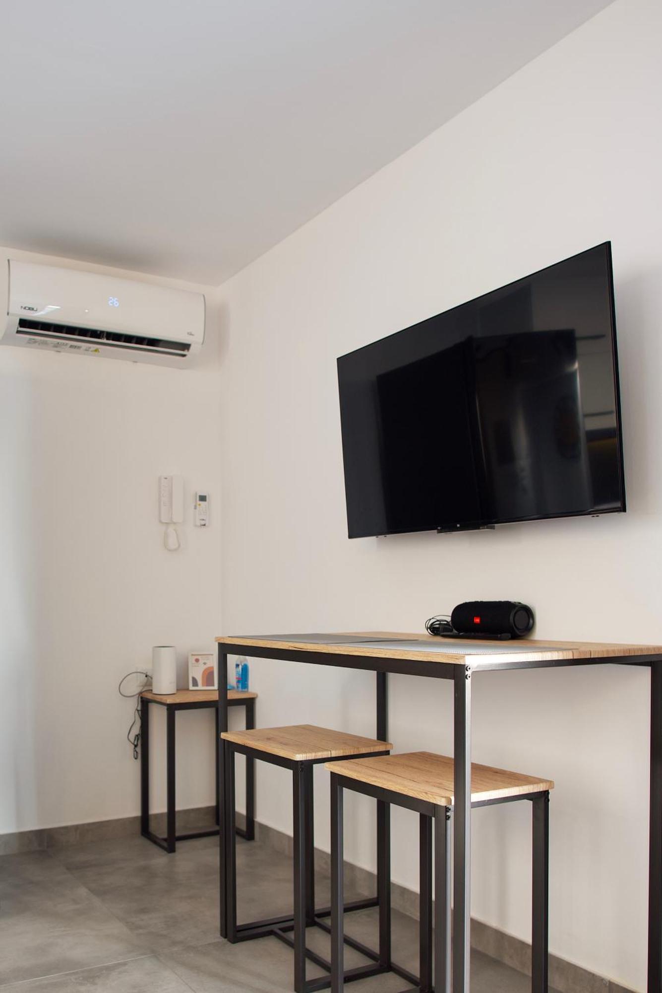 Kiriakos Apartment *