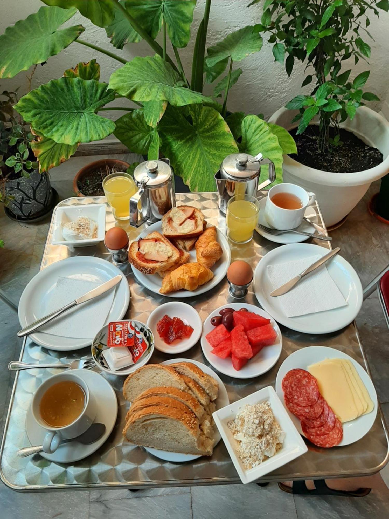Ostria Hotel 2*