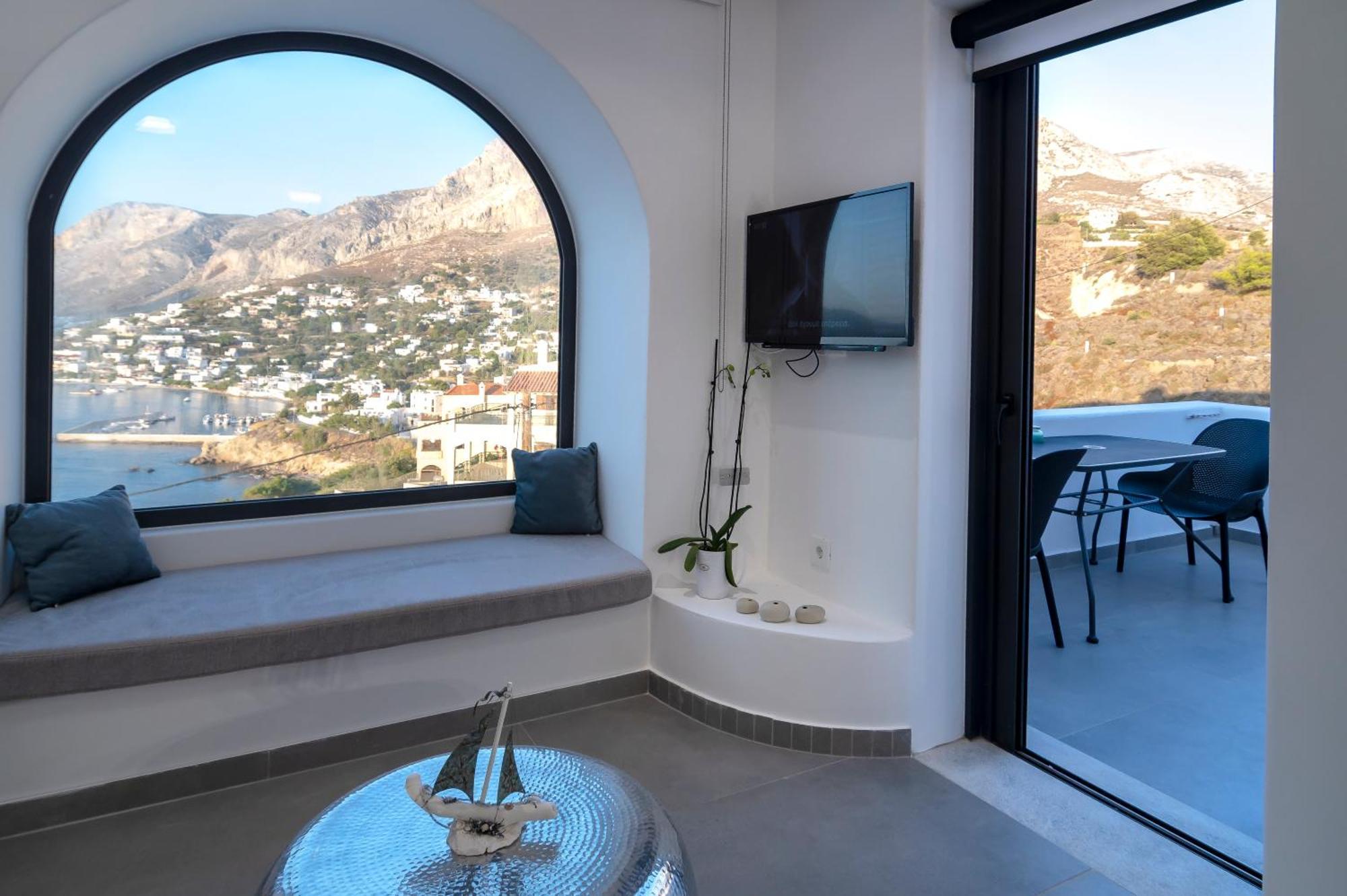 Shape-meander Apartment