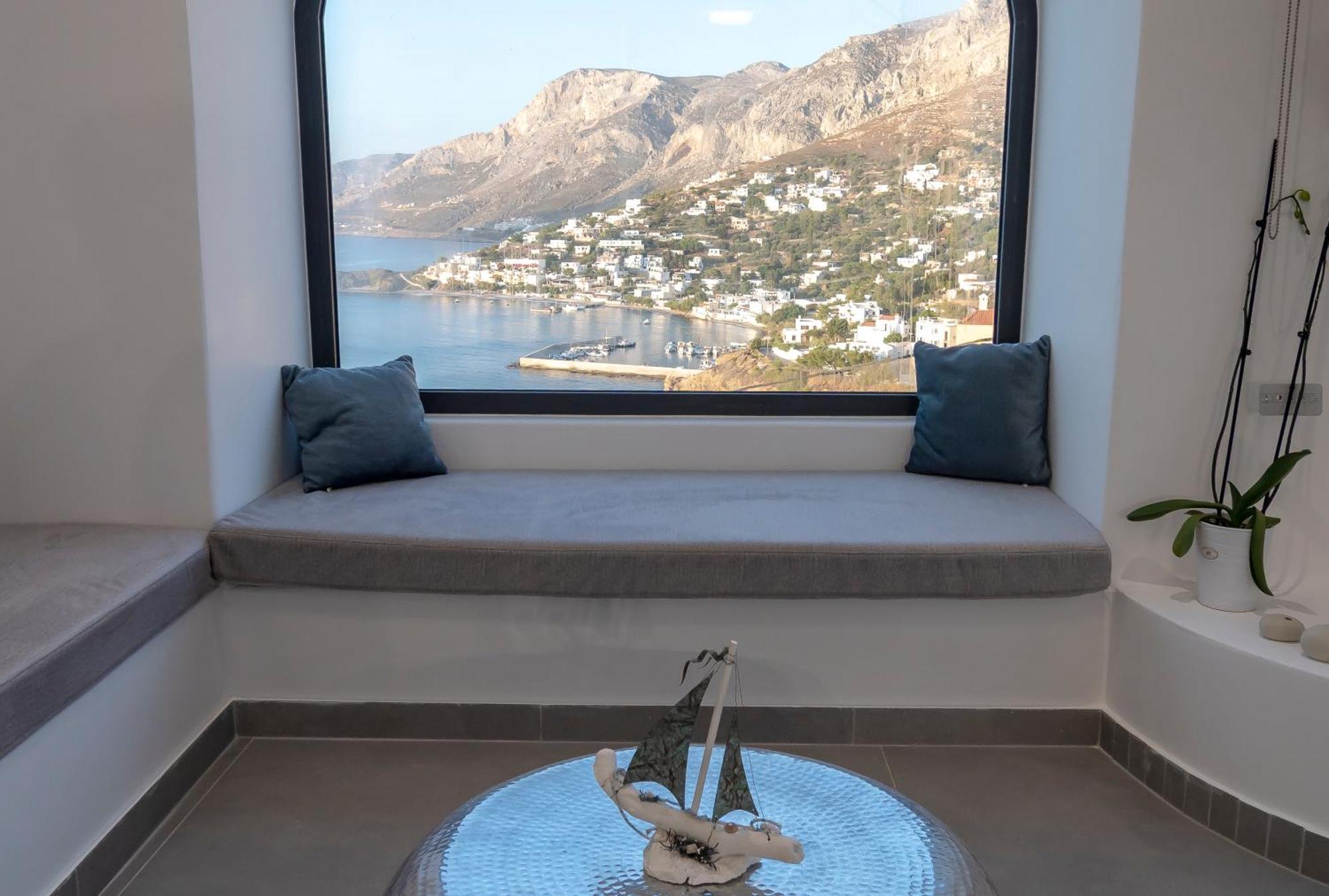 Shape-meander Apartment