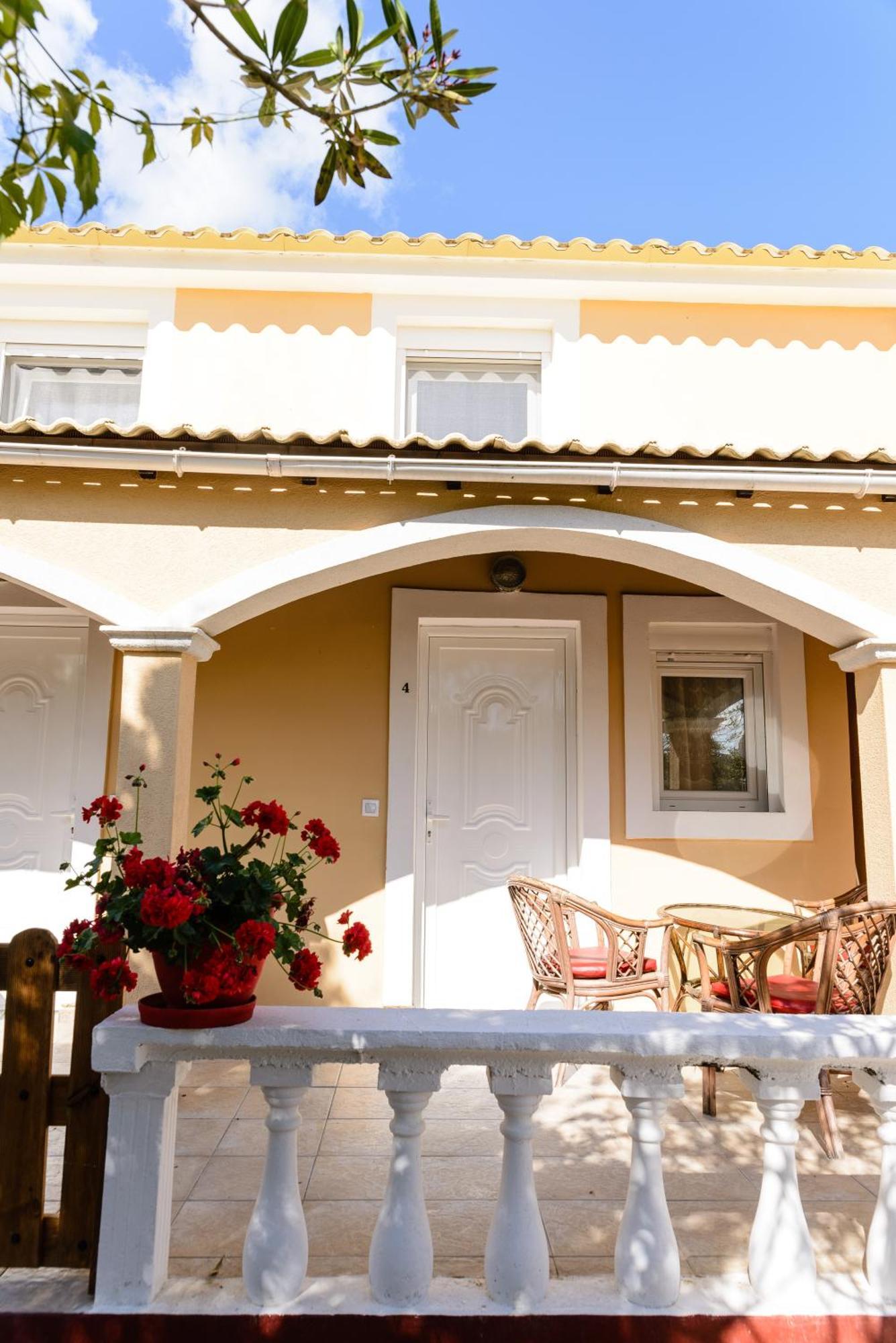 Aparthotel Eleni Holidays With Swimming Pool, Sidari Corfu