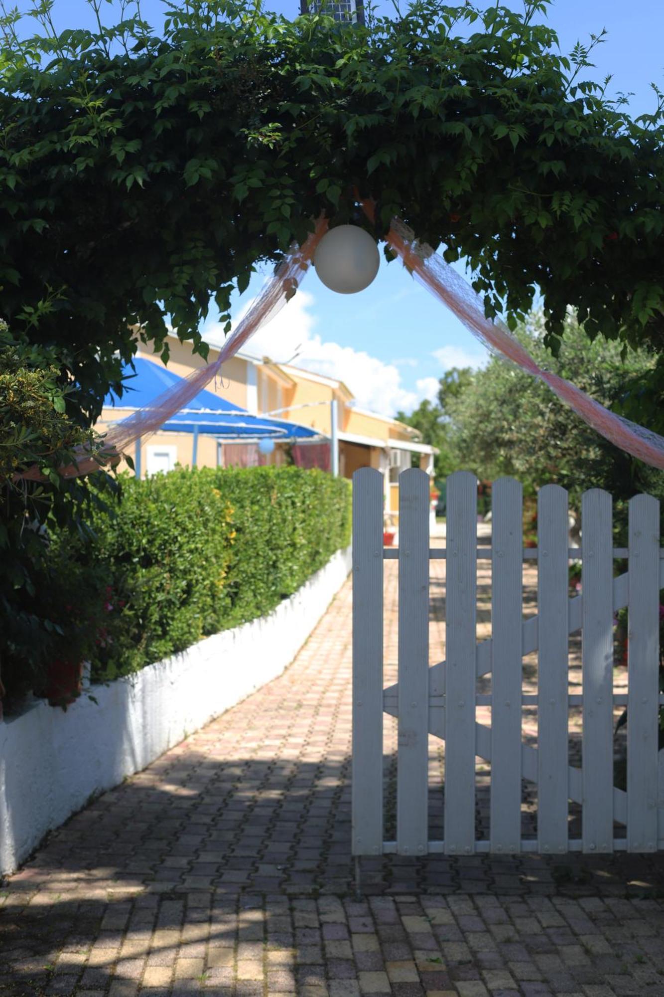 Eleni Holidays With Swimming Pool, Sidari Corfu Aparthotel 3*