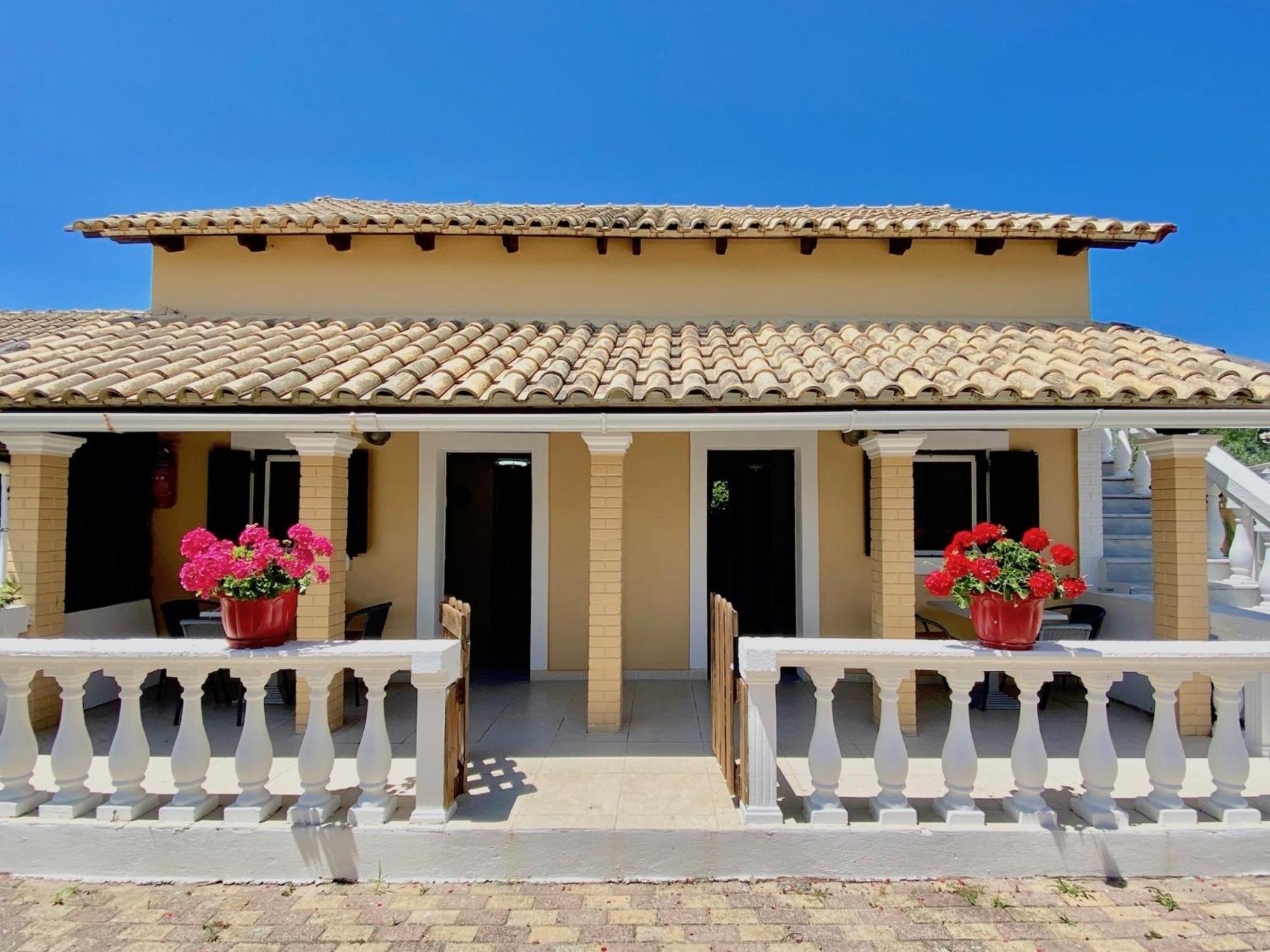 Aparthotel Eleni Holidays With Swimming Pool, Sidari Corfu Sidari (Corfu)