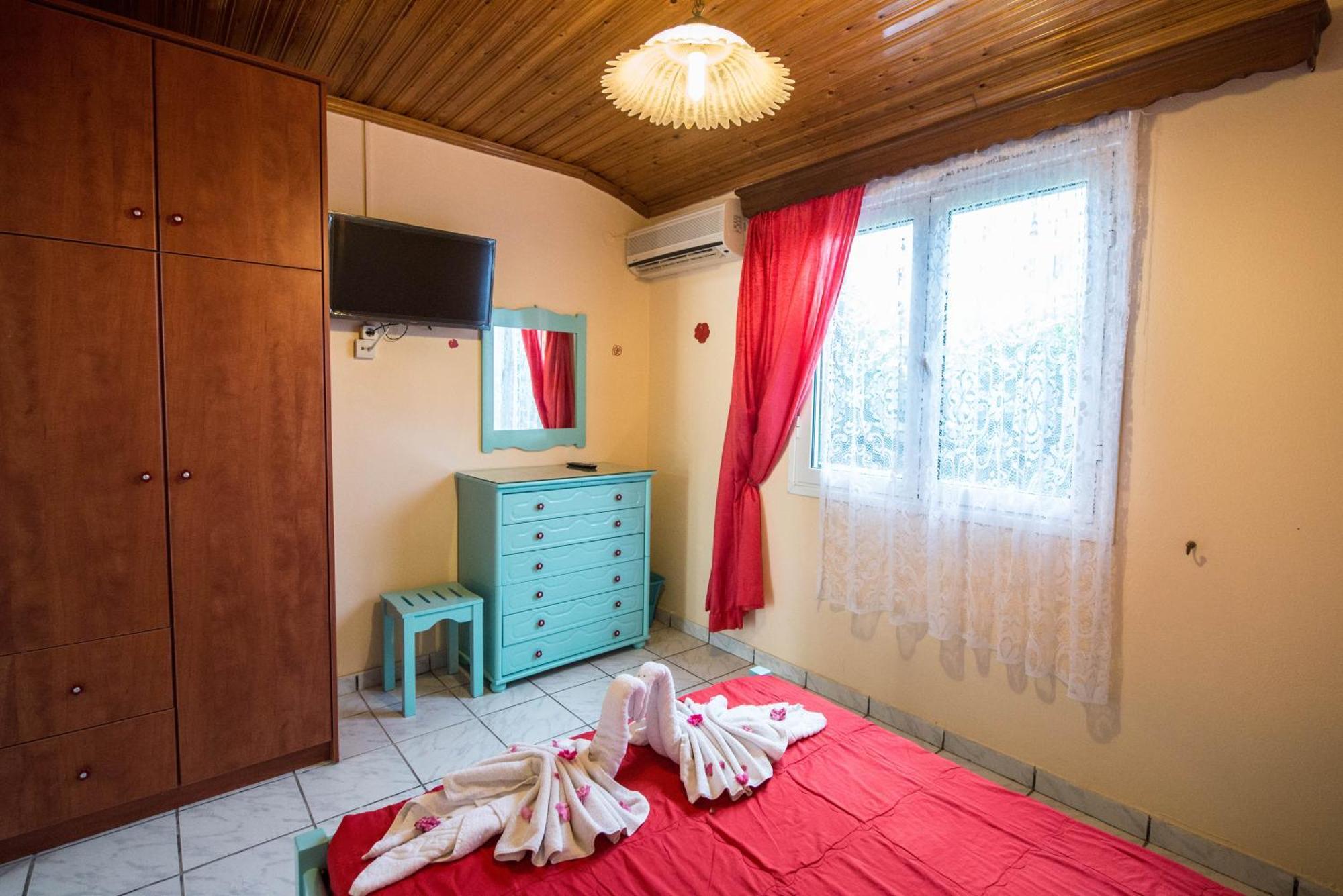 Aparthotel Eleni Holidays With Swimming Pool, Sidari Corfu