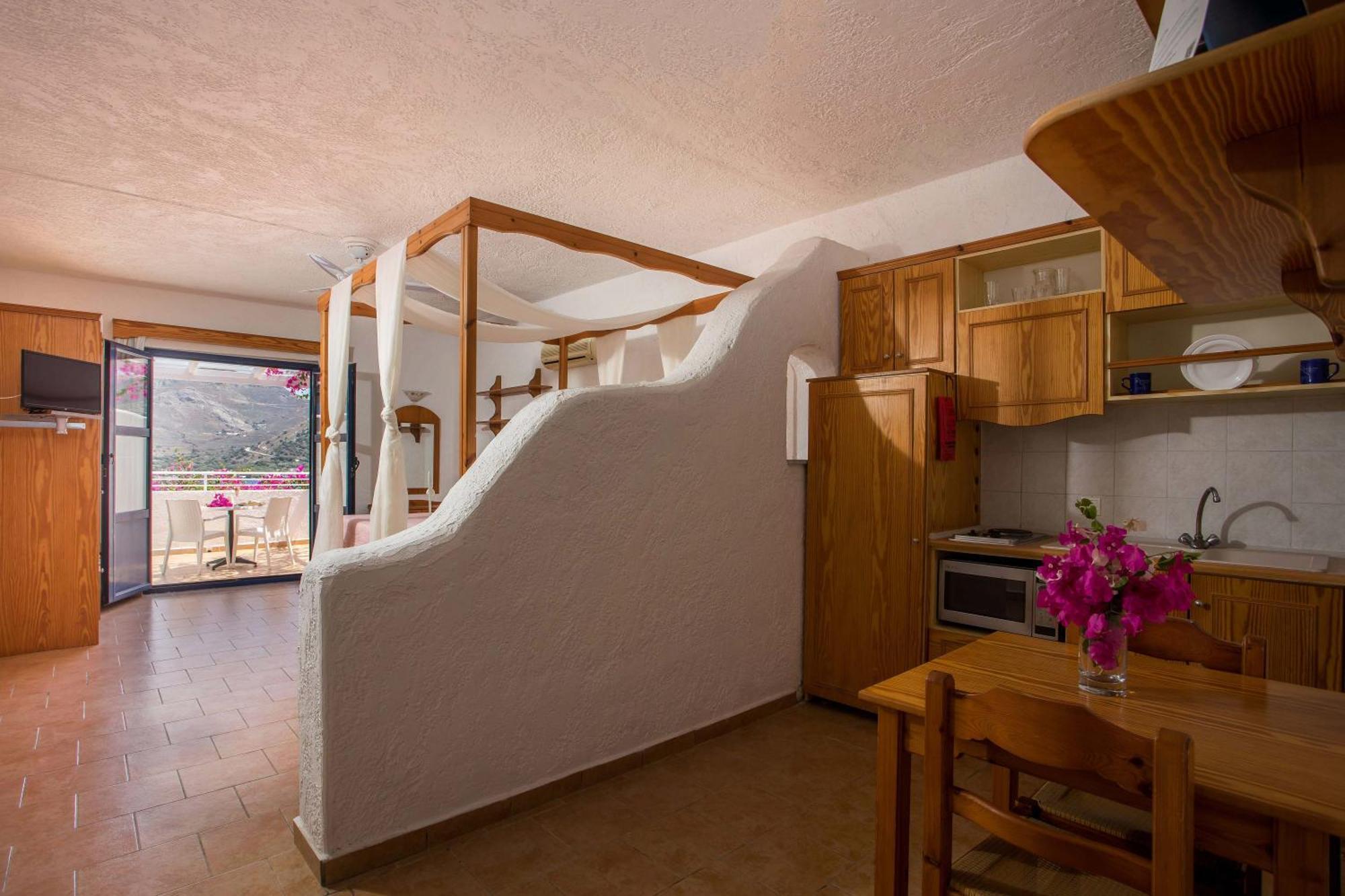 Aparthotel Ilidi Rock Aparts-suites-studios 3*