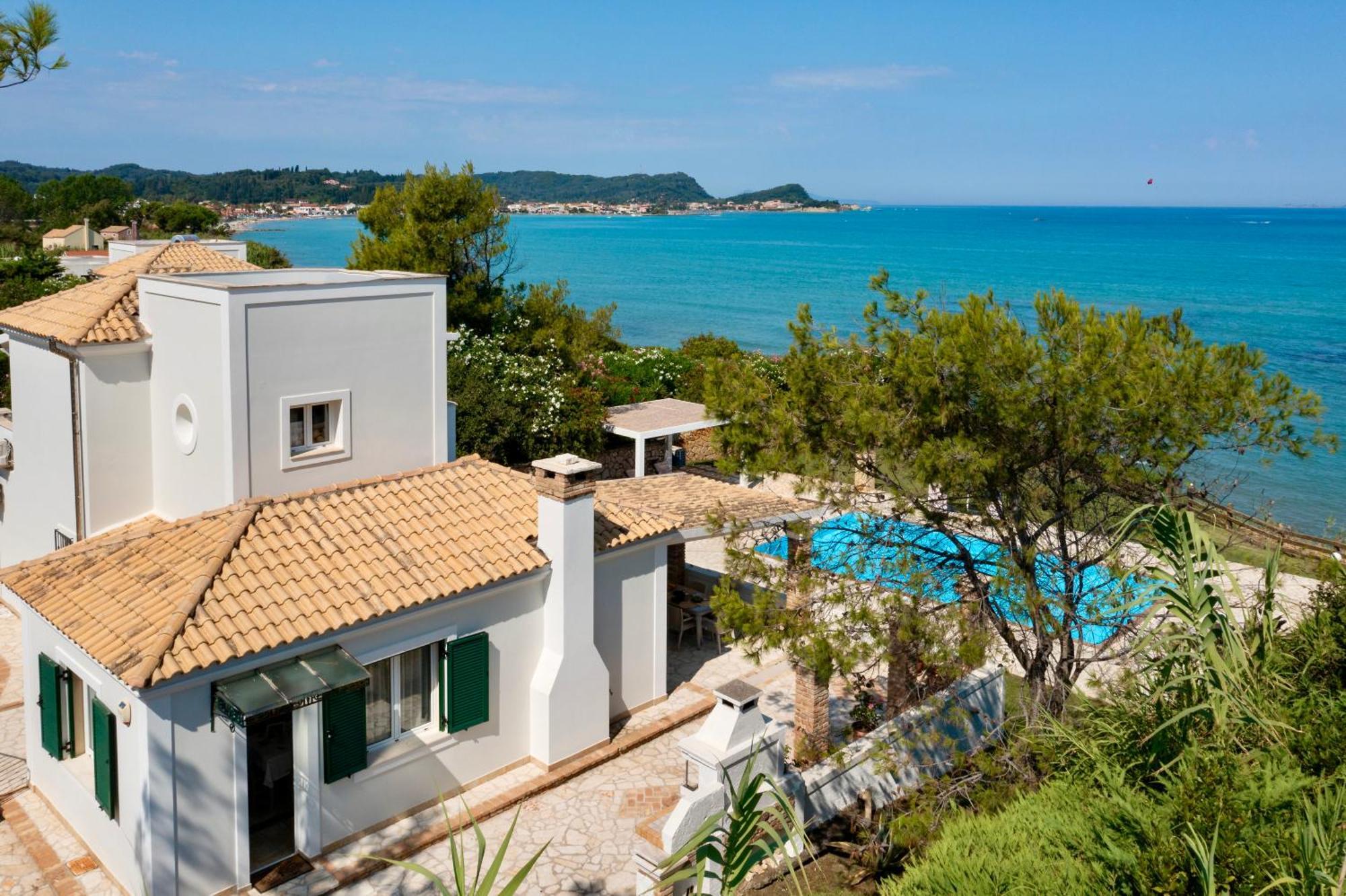 Villa Beachfront Dionysos - With Private Sidari (Corfu)