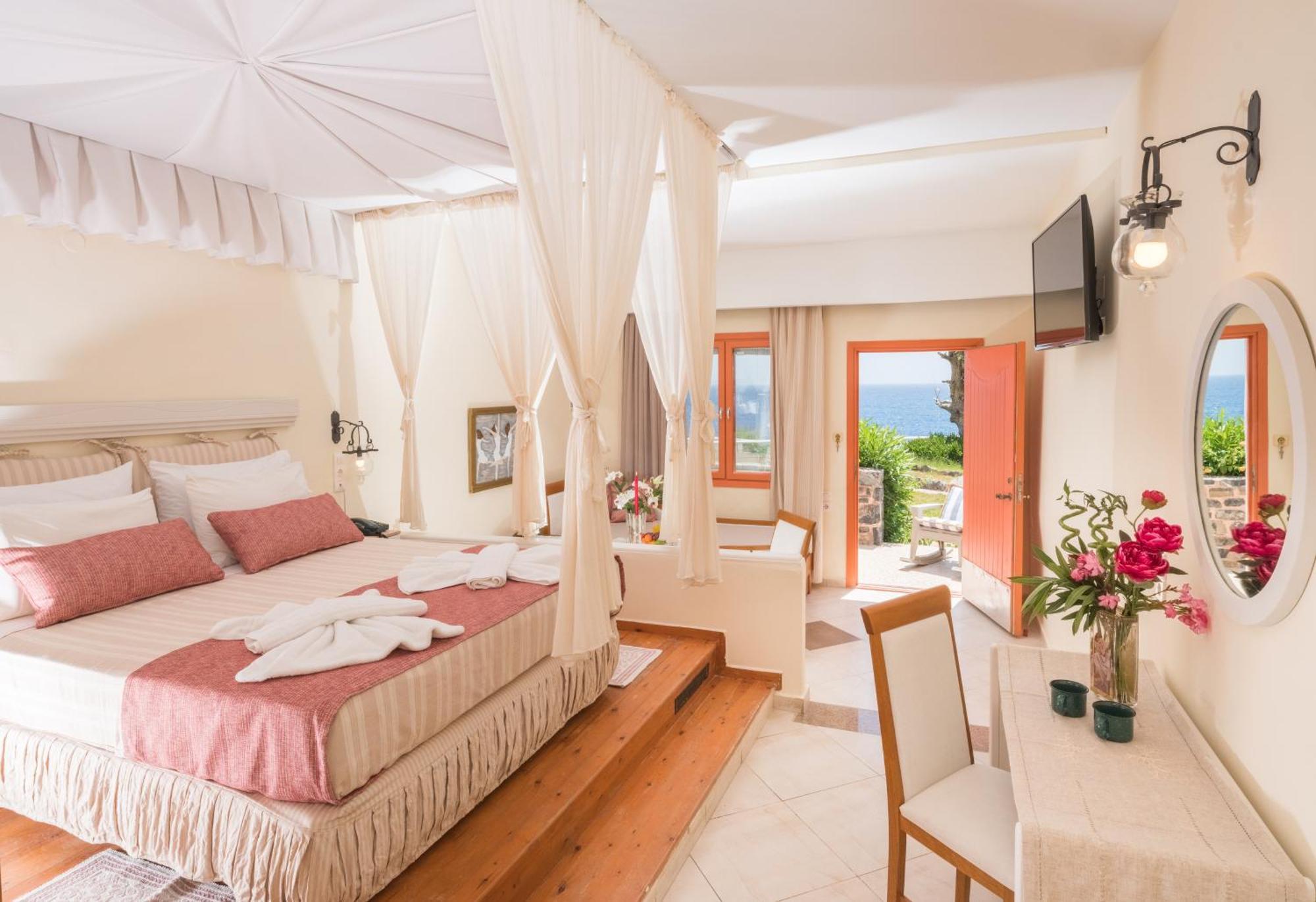 Kalypso Cretan Village & Resort