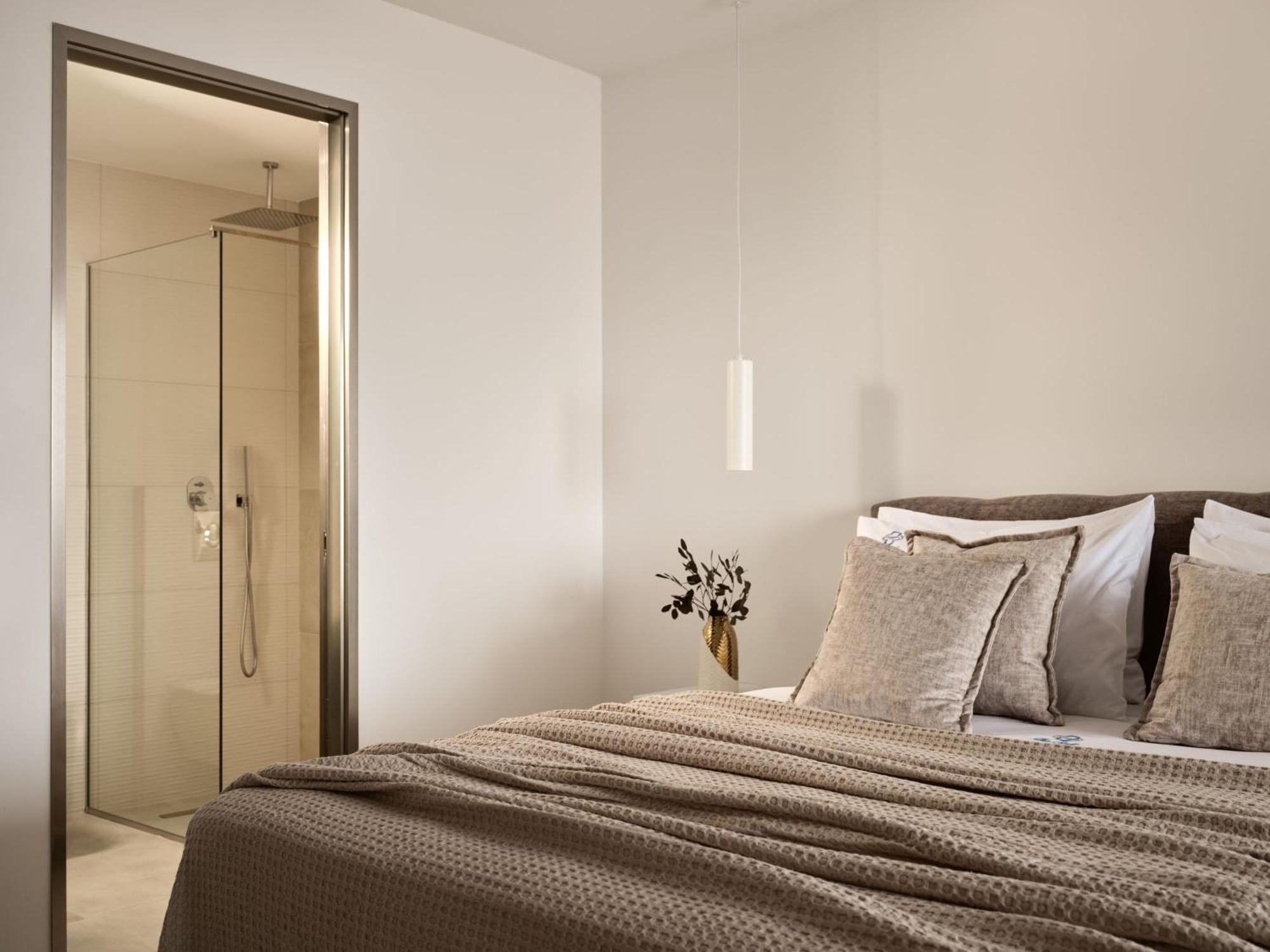 The Sall Complex B - Iconic Sea Views, By Zantewize Apartment *