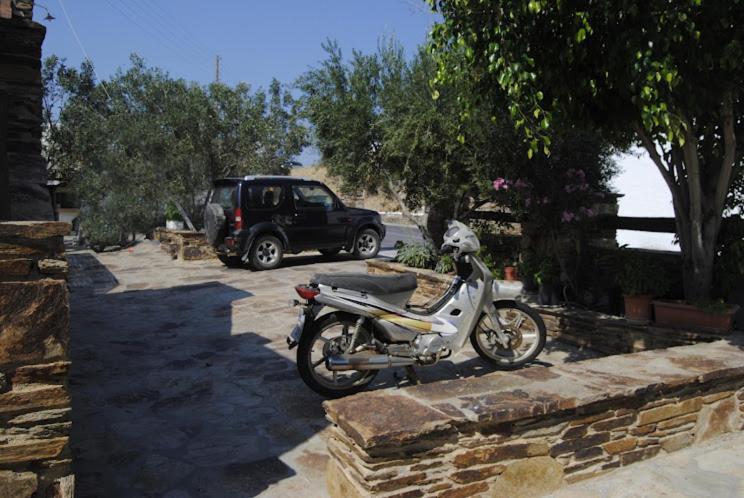 Nikos Place * Chora (Ios)