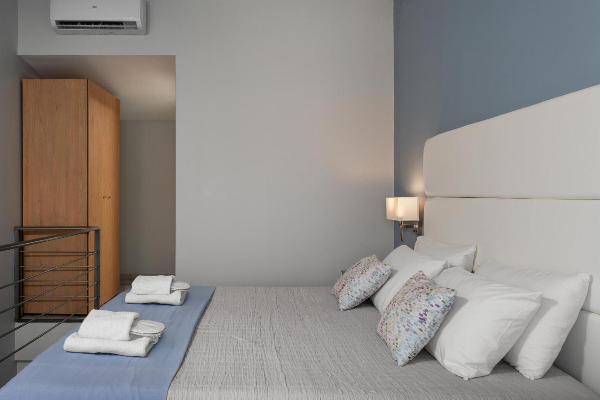 Sunrise Village Hotel 3*