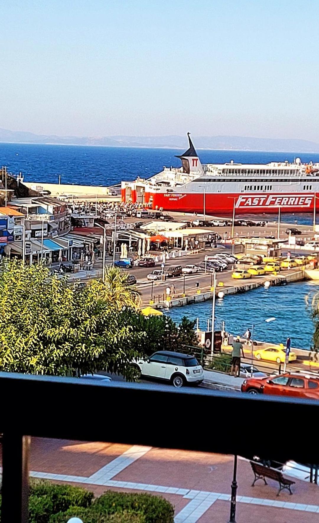 Blue Horizon Gem On The Port