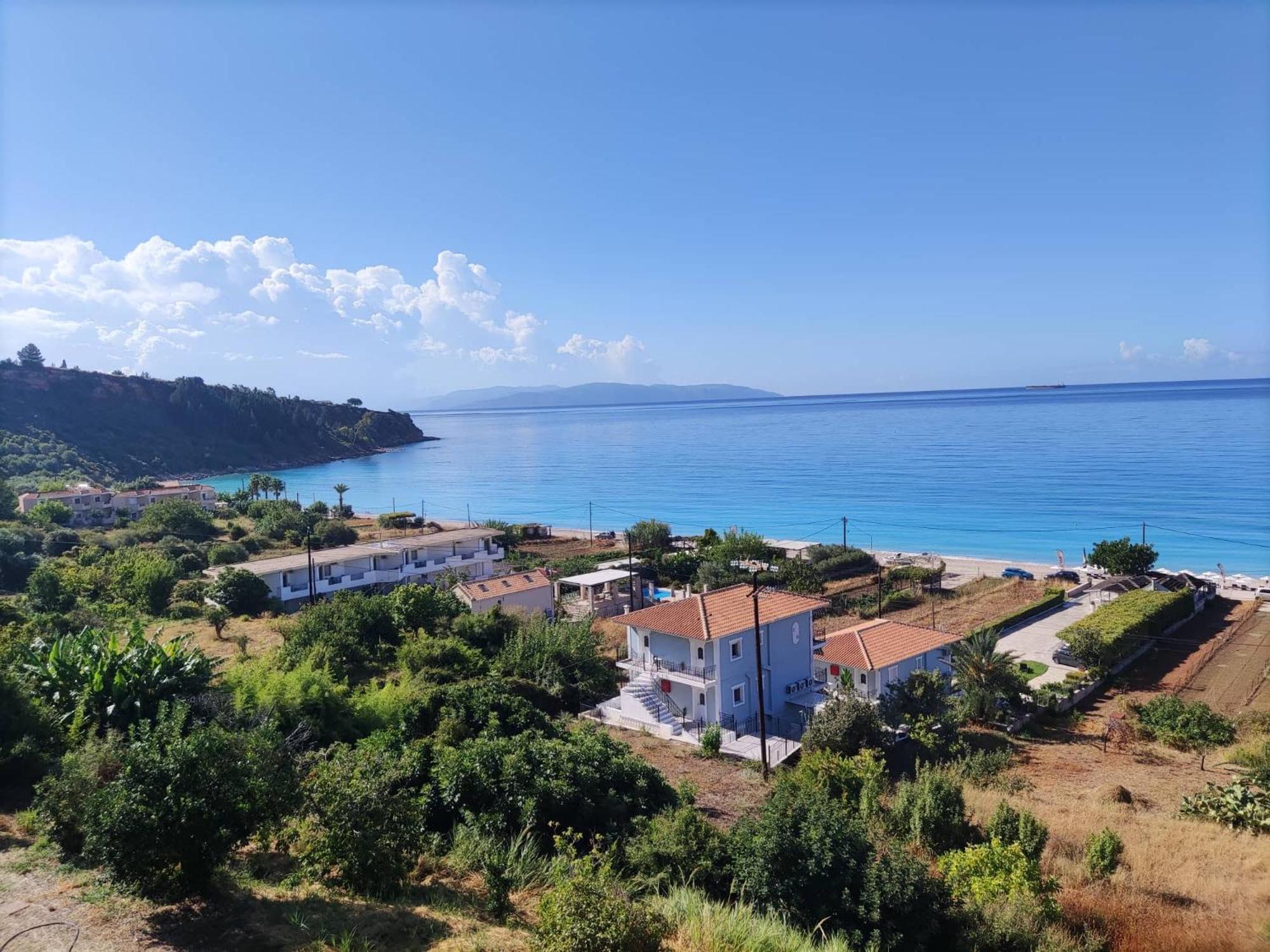 Miloni Lourdata (Kefalonia)