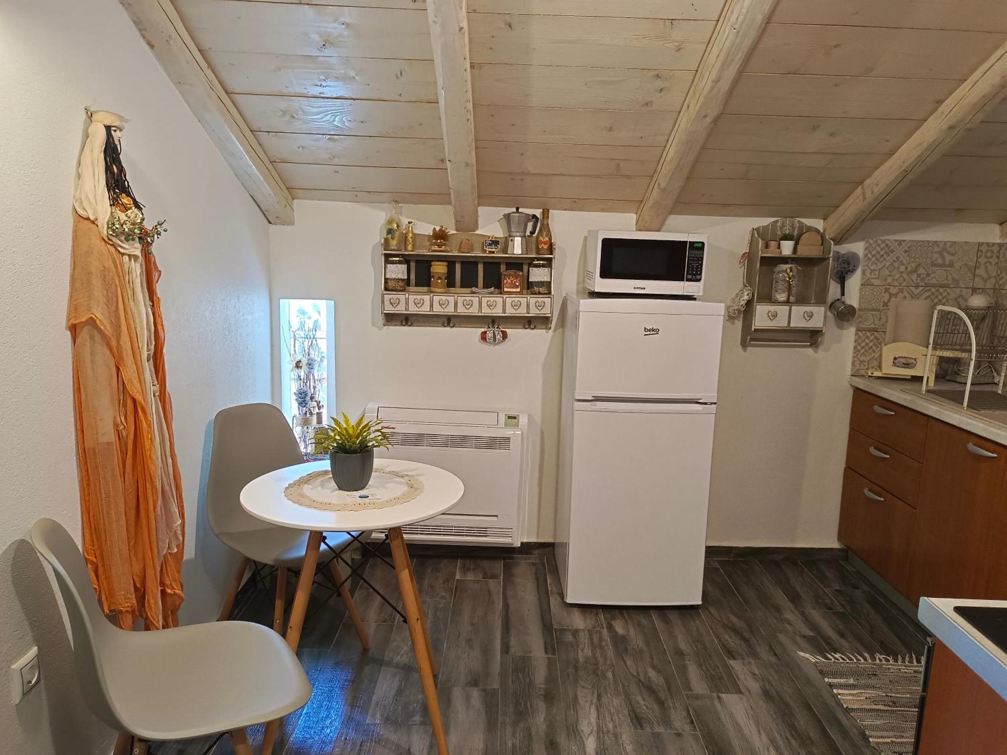 Studios Yalos Apartment *