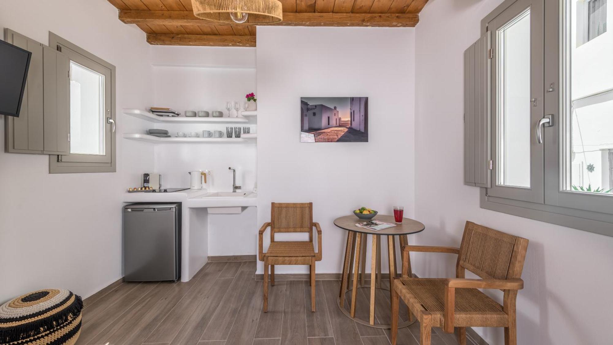 Betty Apartment Plaka (Milos)