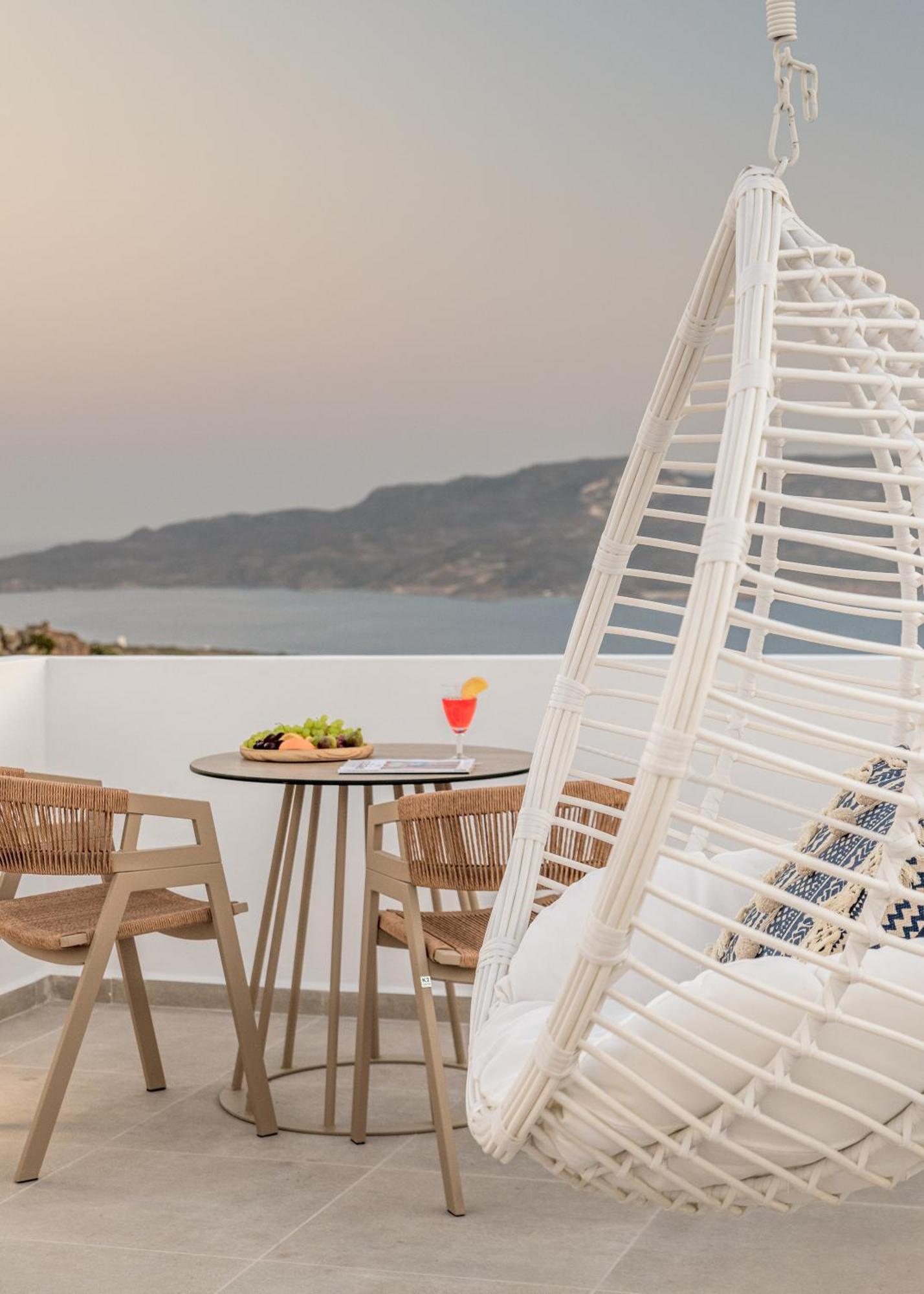 Apartment Betty Plaka (Milos)