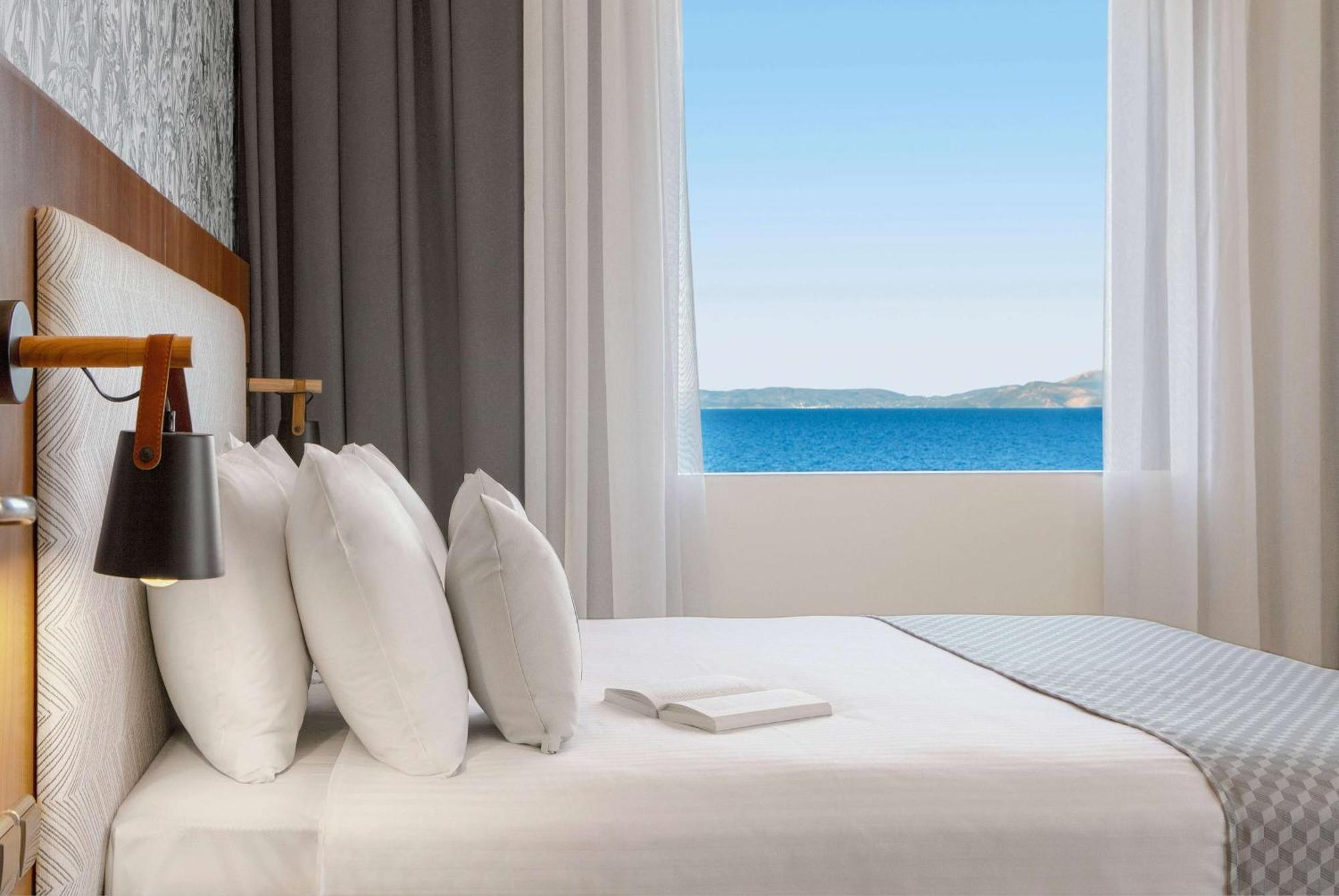Hotel Ramada By Wyndham , Athens Club Attica Riviera