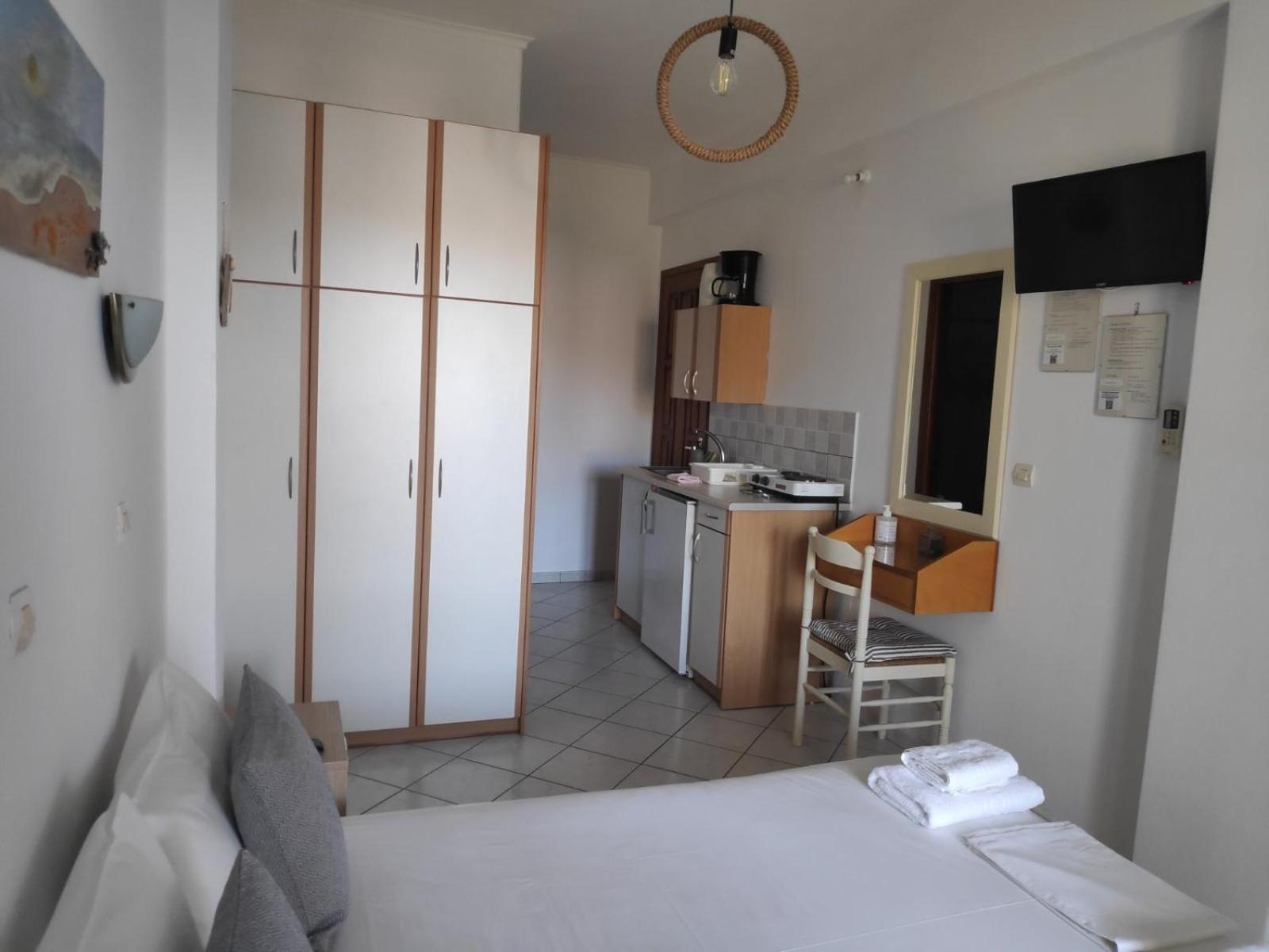 Dora Apartment Batsi (Andros)