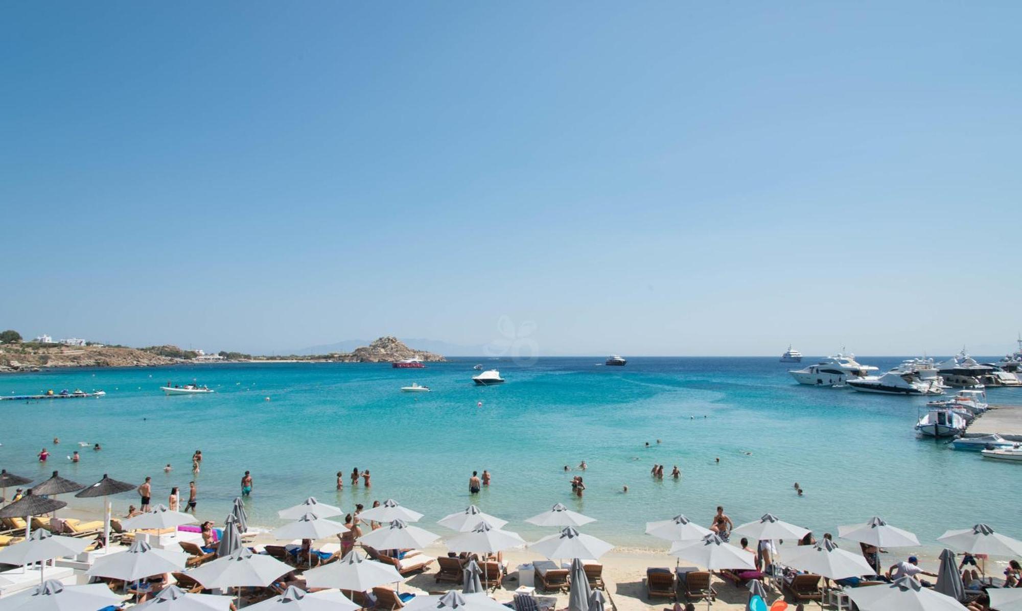 Acrogiali Beachfront Mykonos Hotel 4*