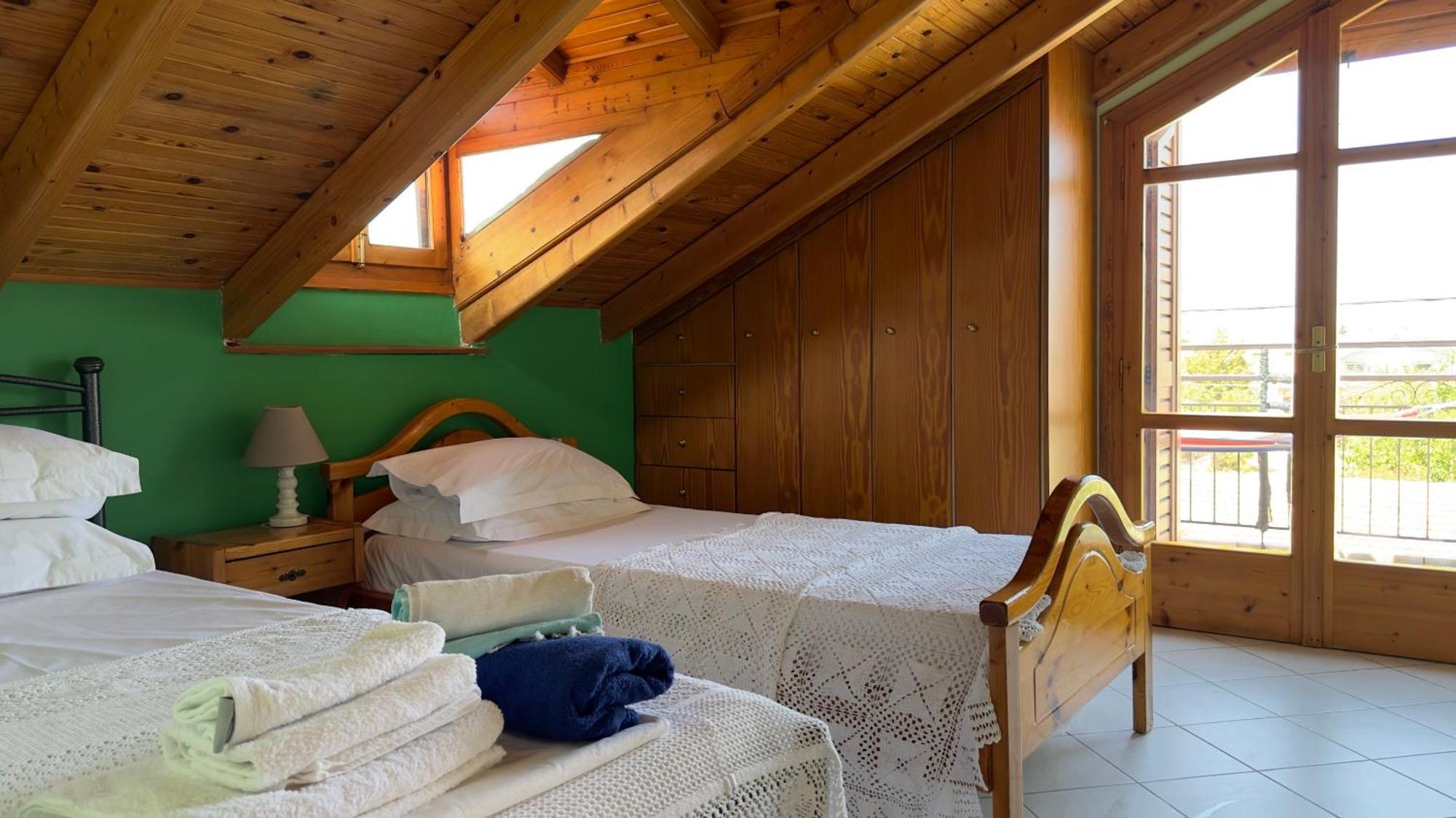Loft 20m From Sea Melission