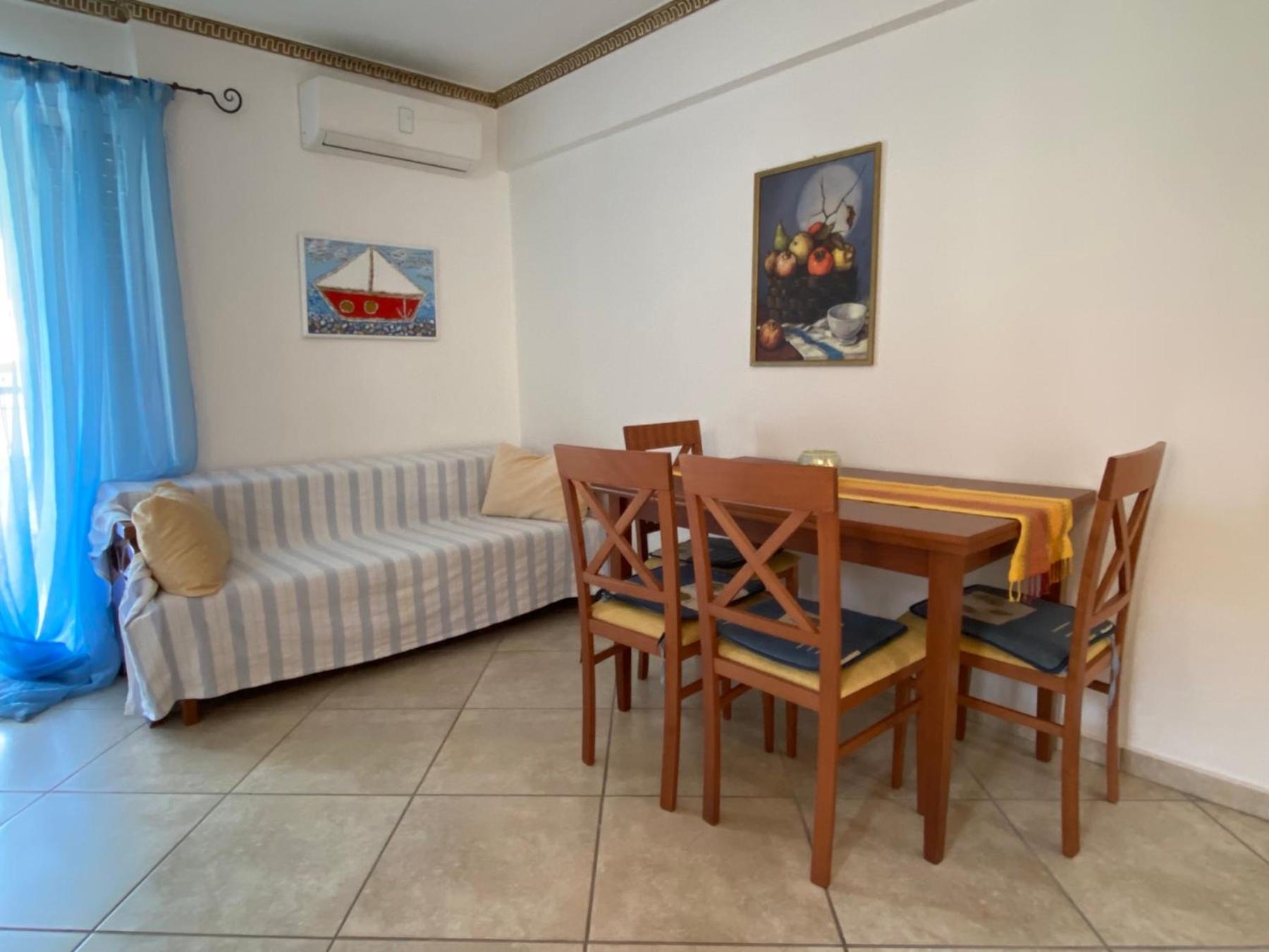 Roula Holiday home Neoi Poroi