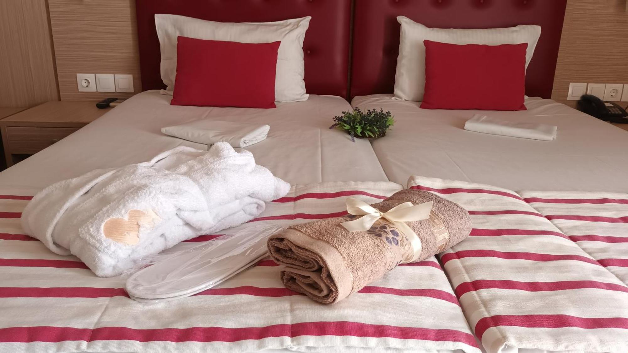 Thalia Deco & Hotel Hersonissos (Crete)