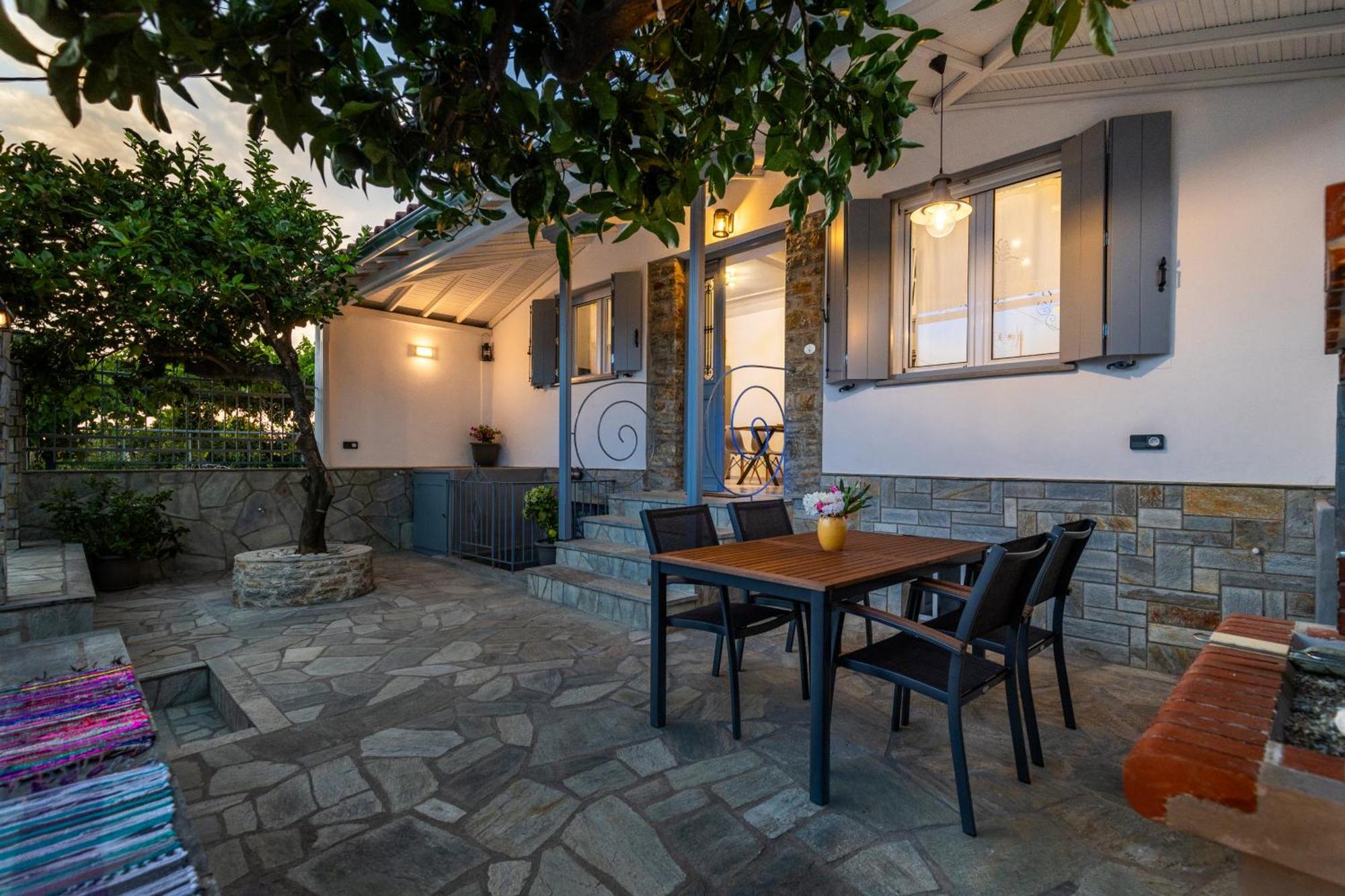 Afrodite's House Holiday home Glossa