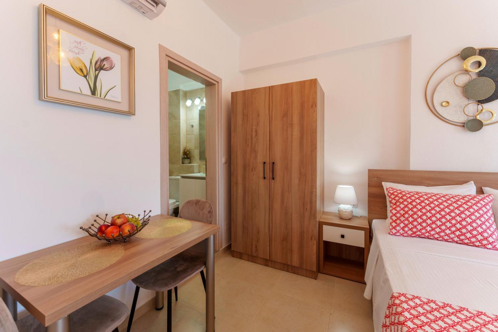 Star Apartment