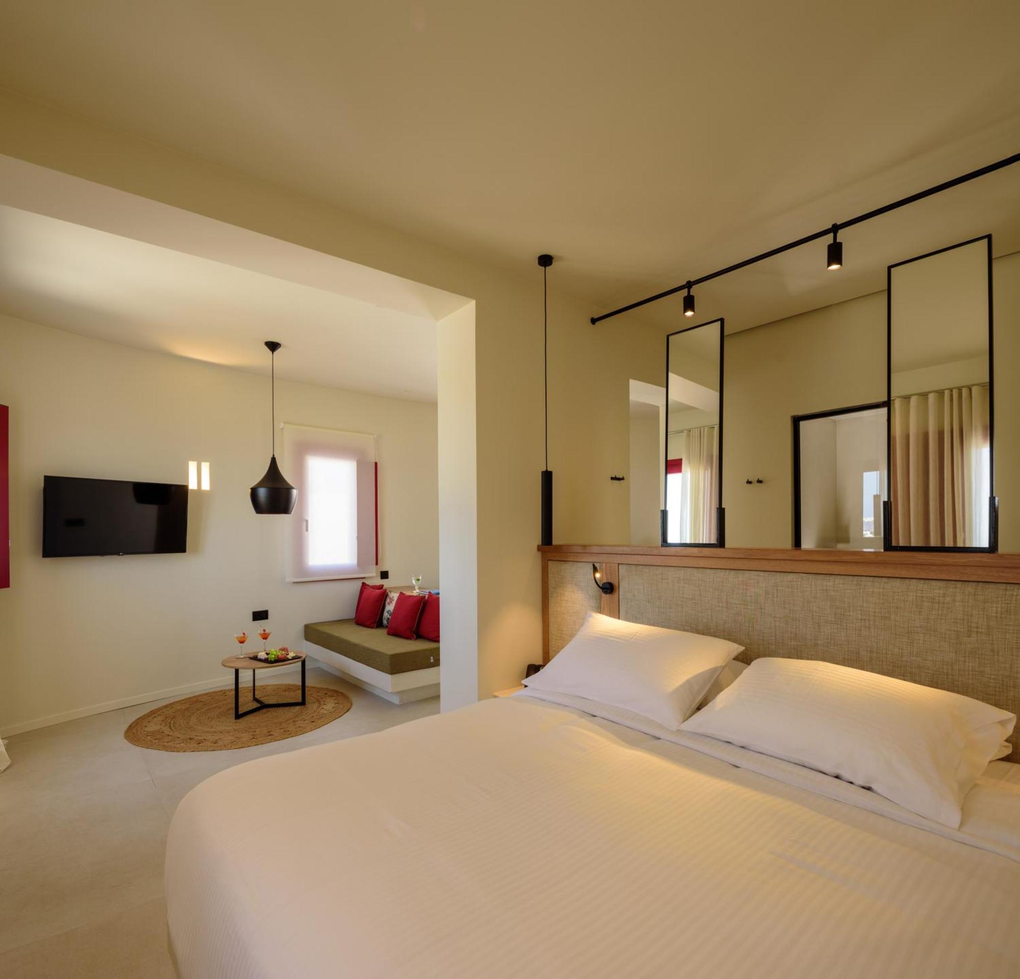 11:11 By Potnia Hotel *