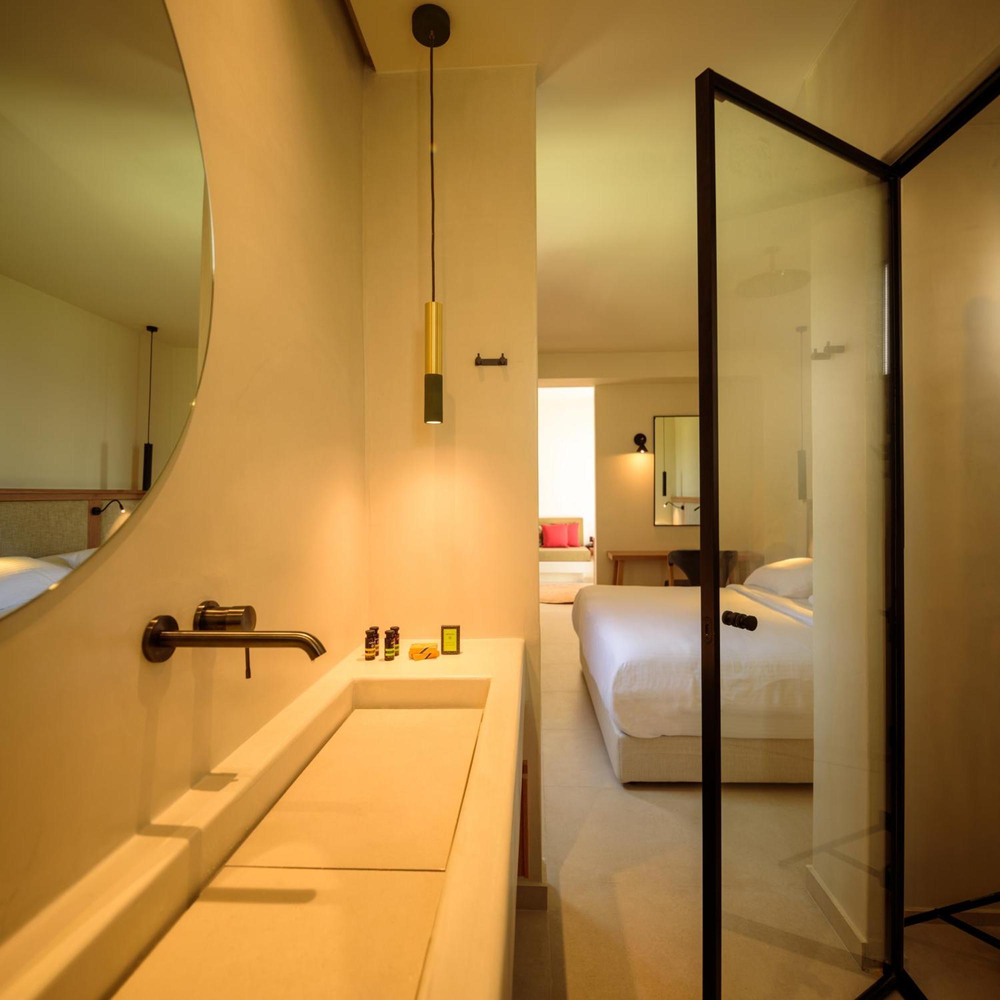 11:11 By Potnia Hotel