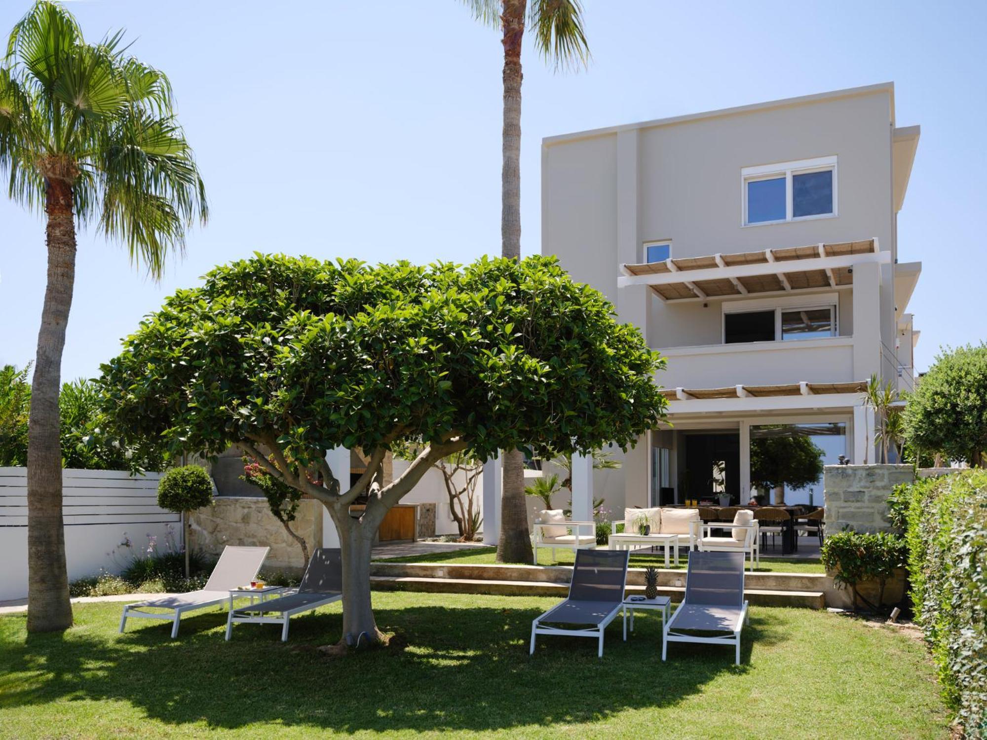 Holiday home Sea La Vie Adelianos Kampos