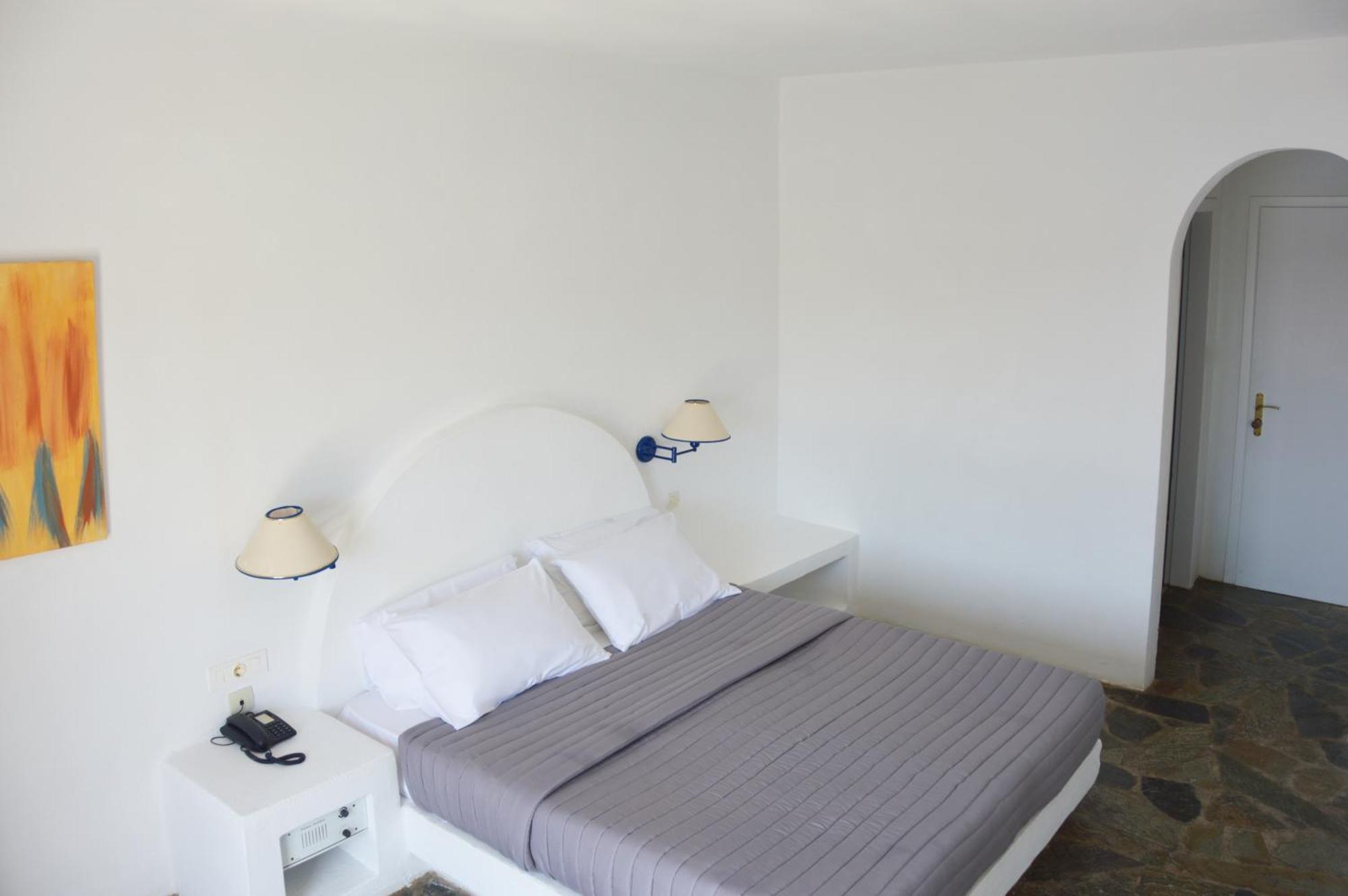 Hotel Patmos Paradise 3*