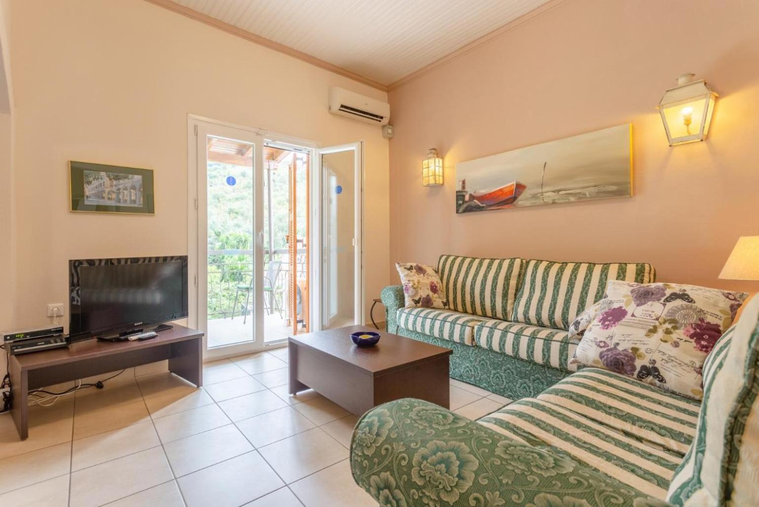 Apartment Fay Agios Stefanos (Thinali)