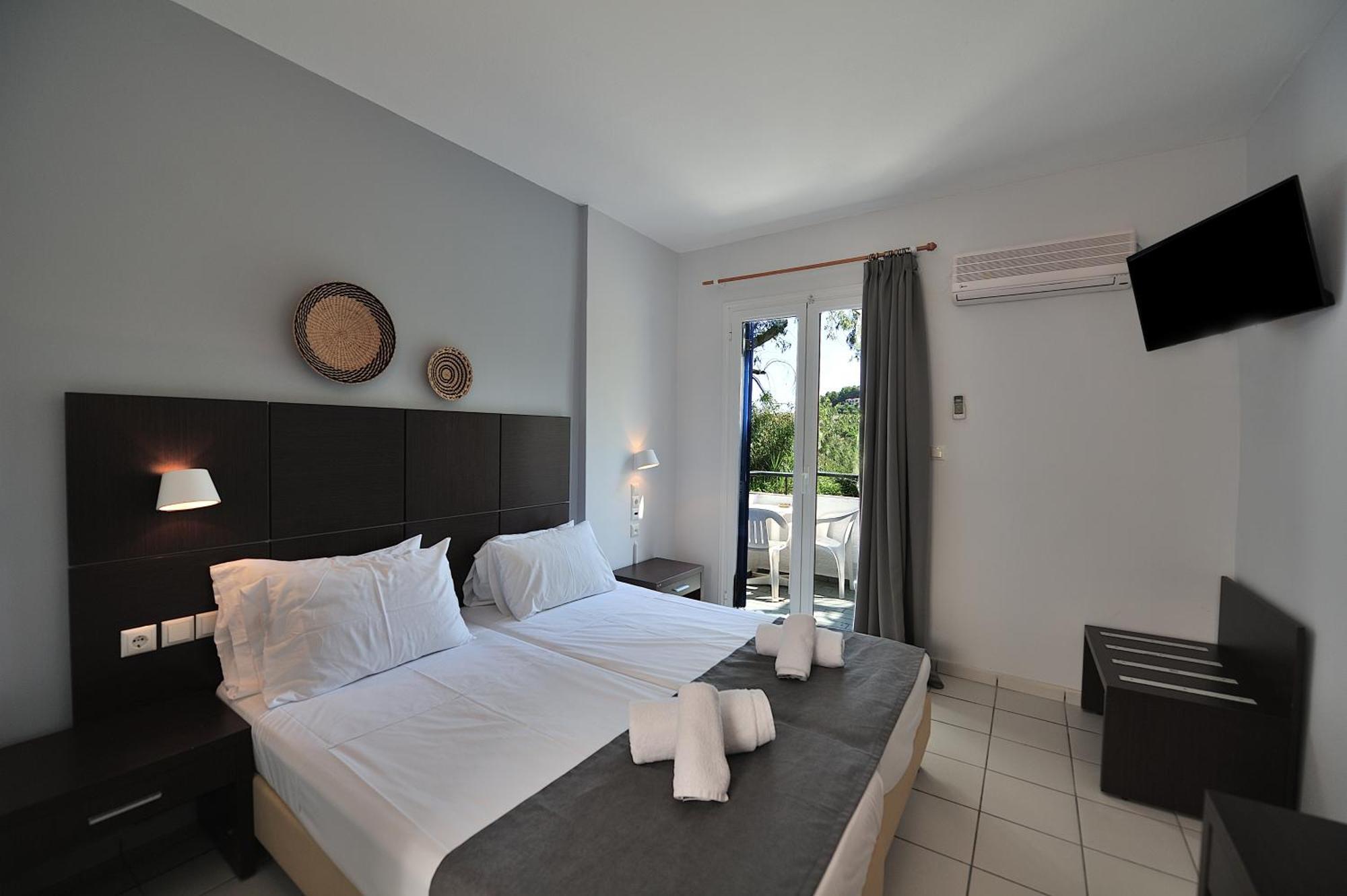 Anamar Skiathos Hotel 3*